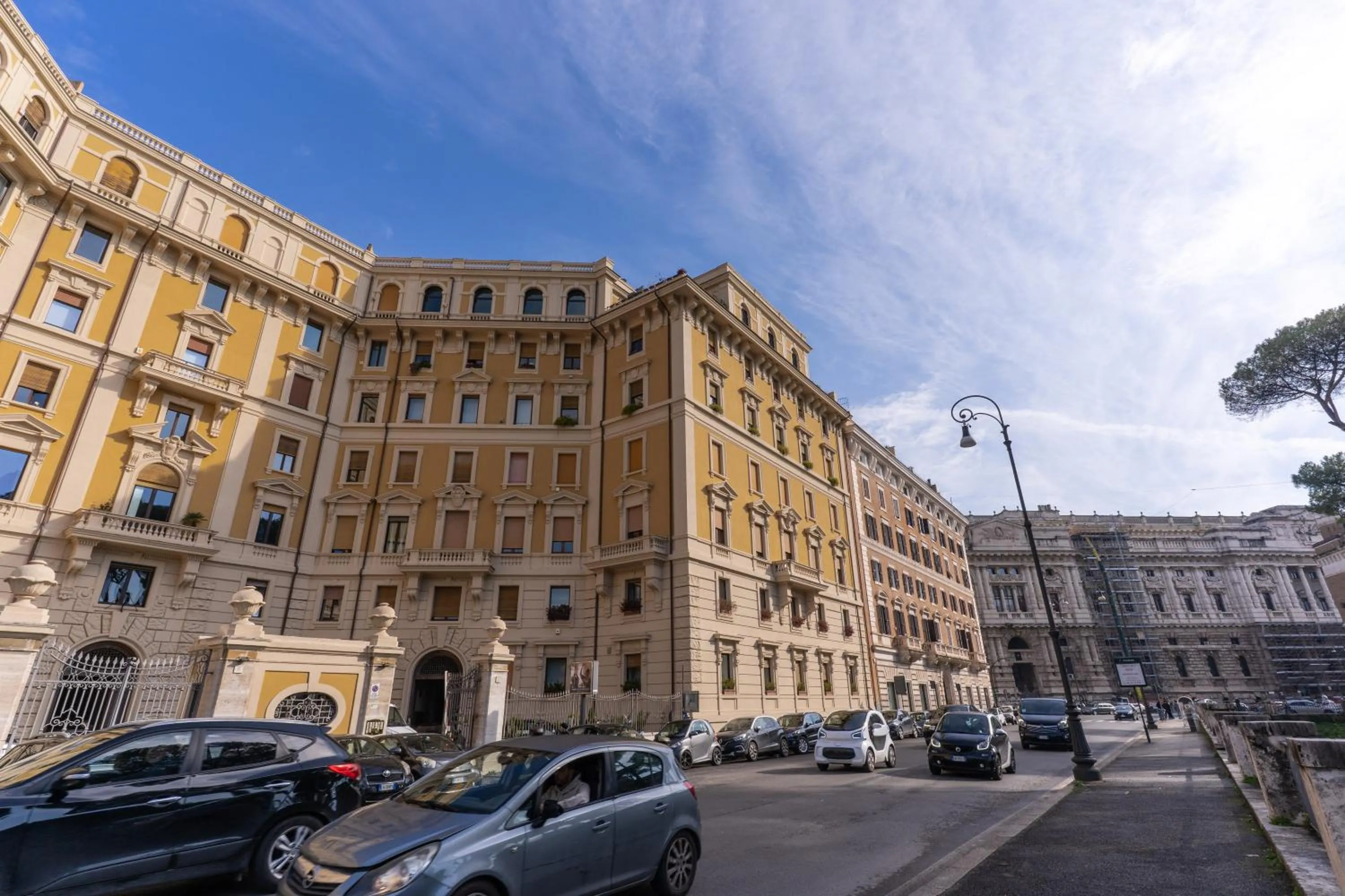 Property building in Roma dei Papi B&B