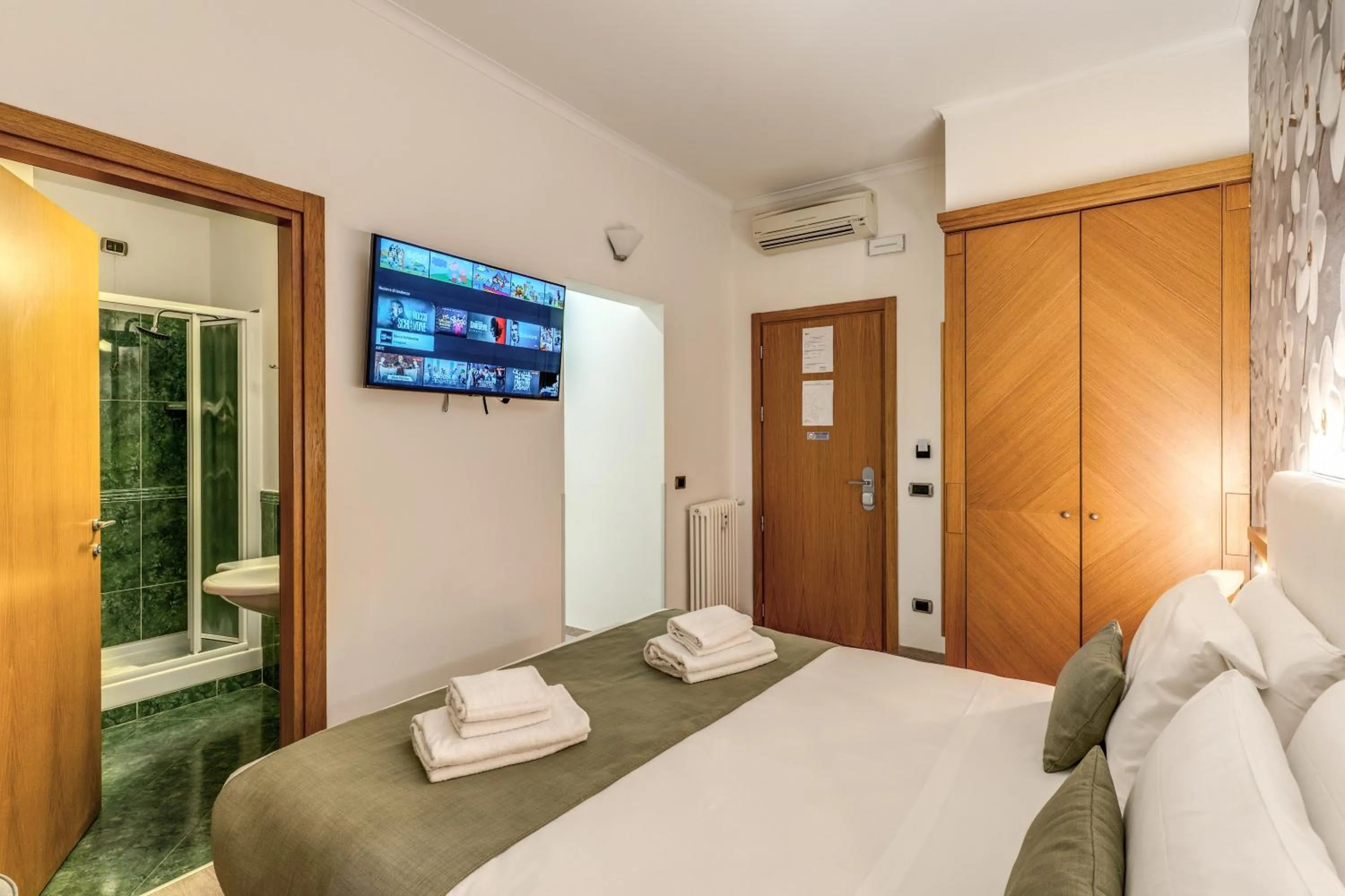 Bed in Roma dei Papi B&B