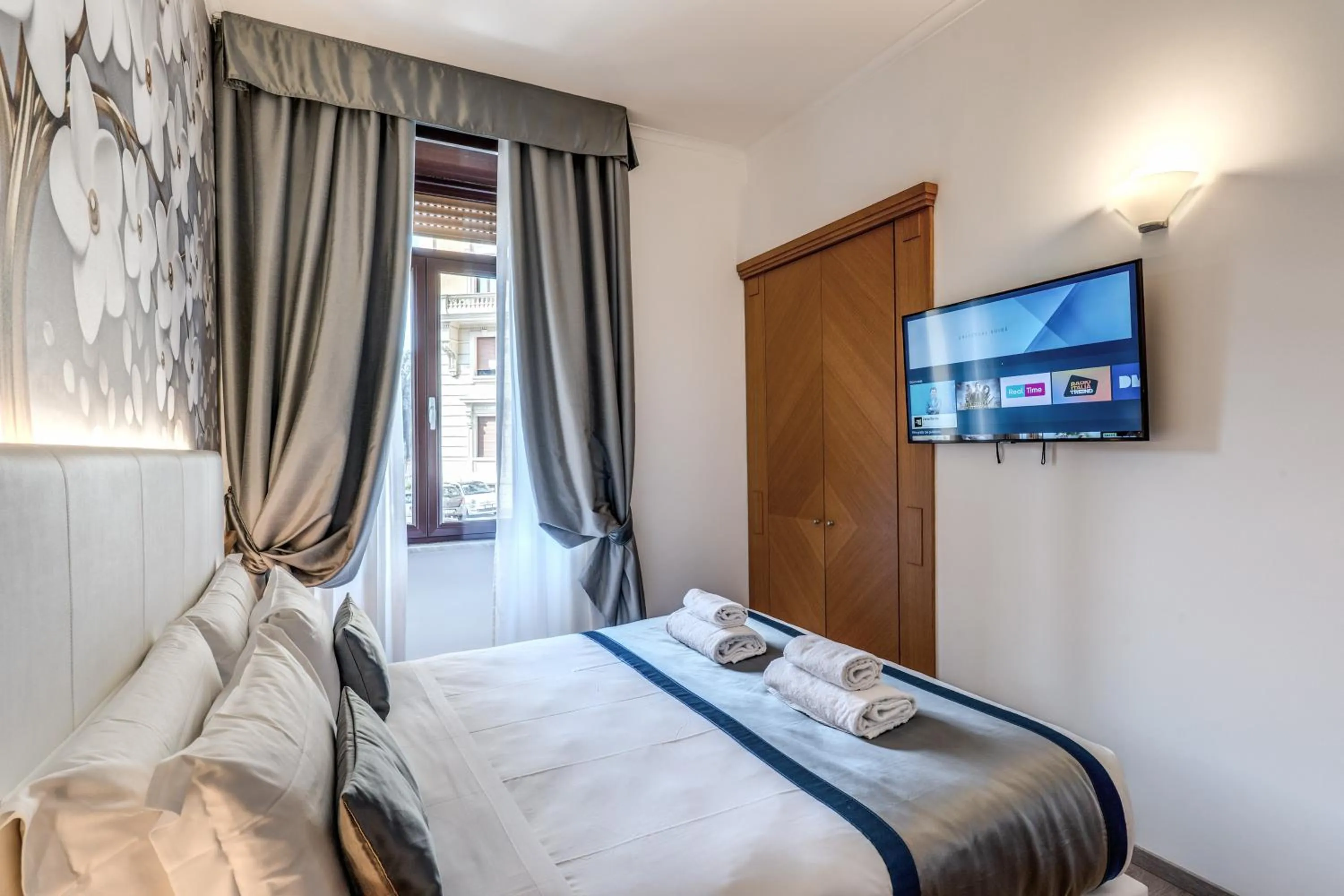 Bed in Roma dei Papi B&B