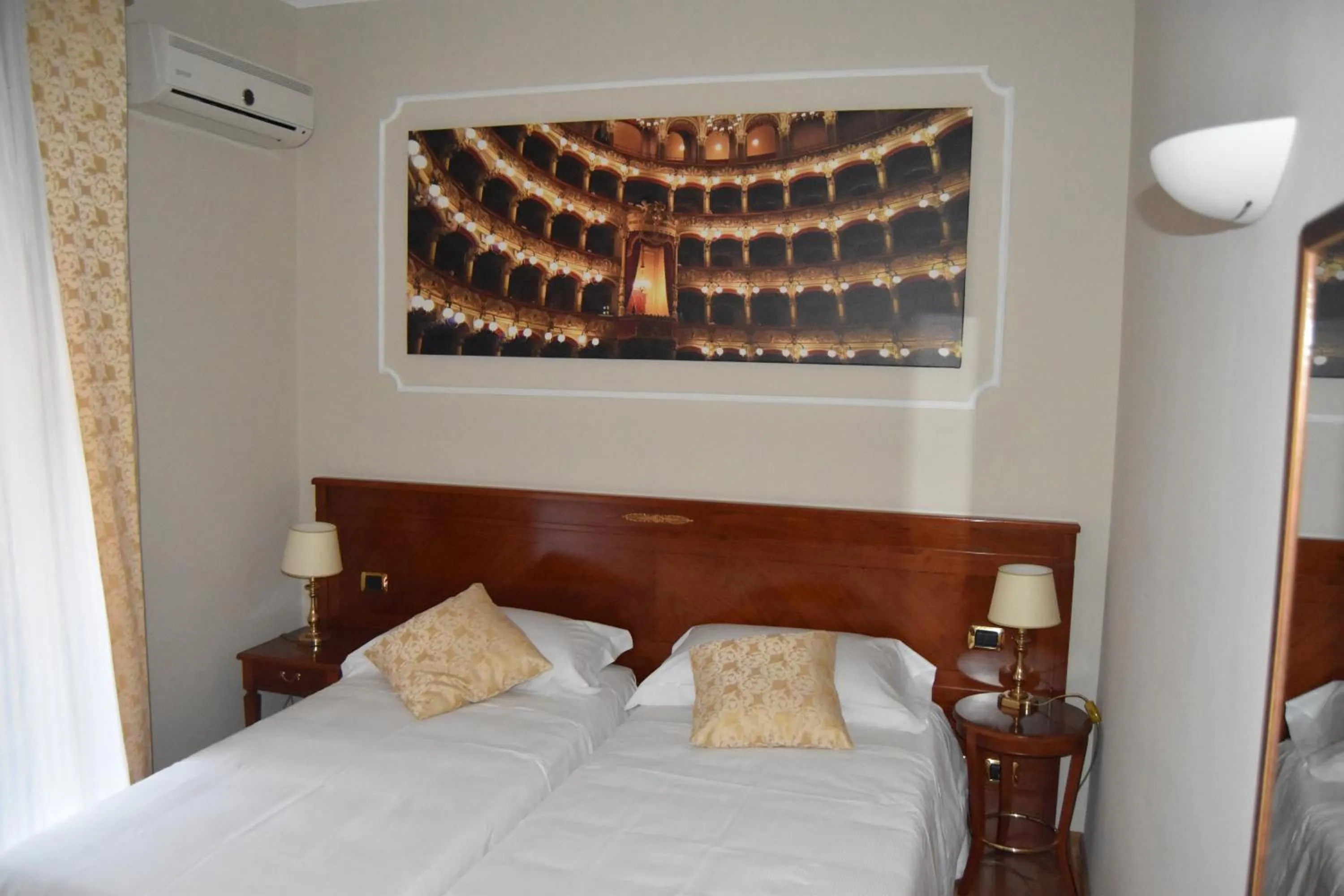 Bed in Hotel Centrum