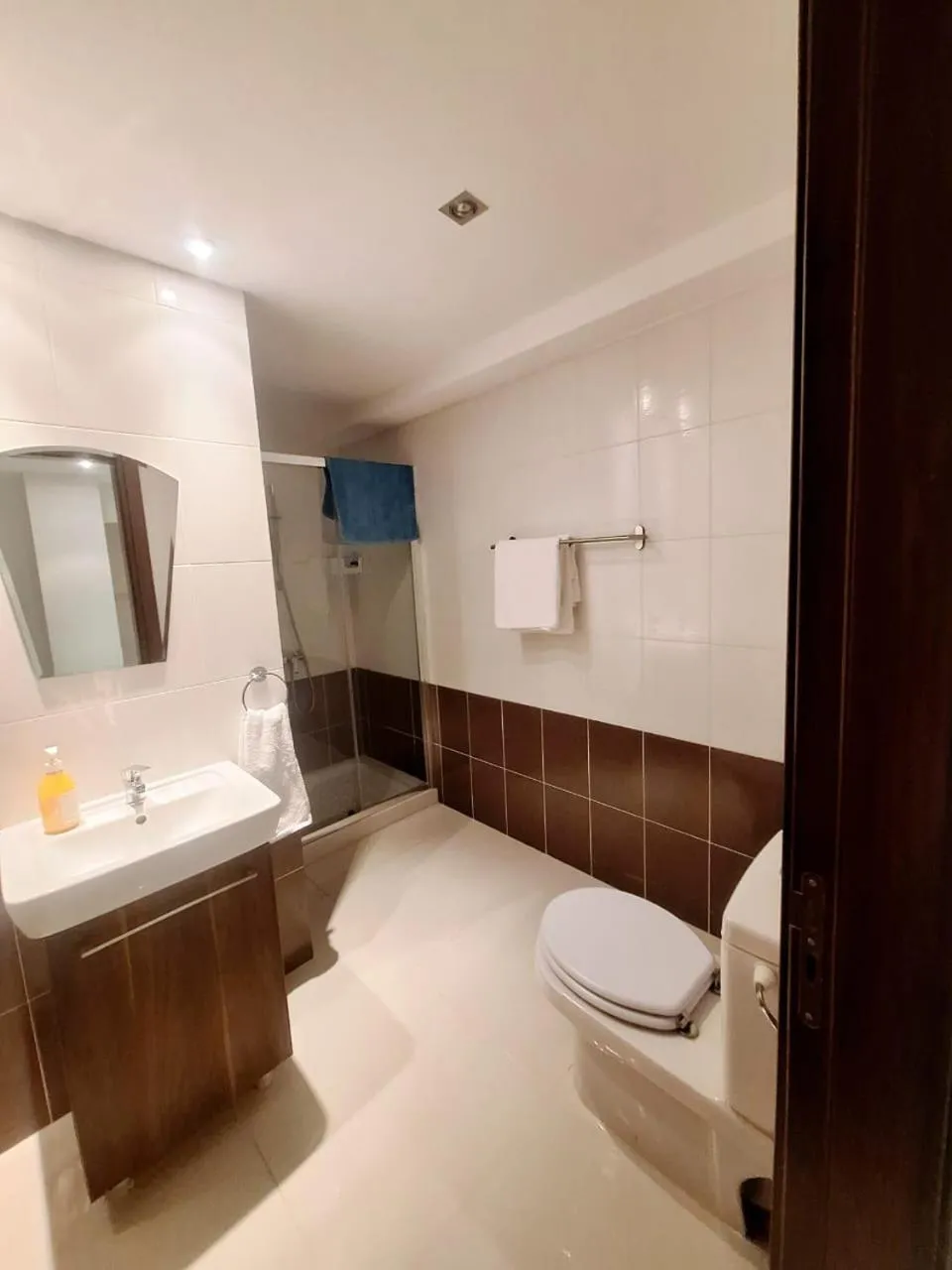 Shower in Aphrodite Plaza