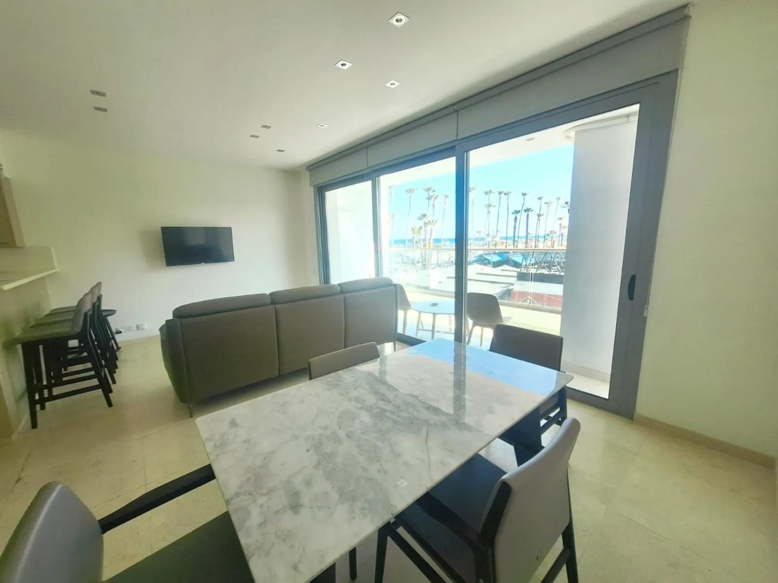 TV and multimedia in Aphrodite Plaza