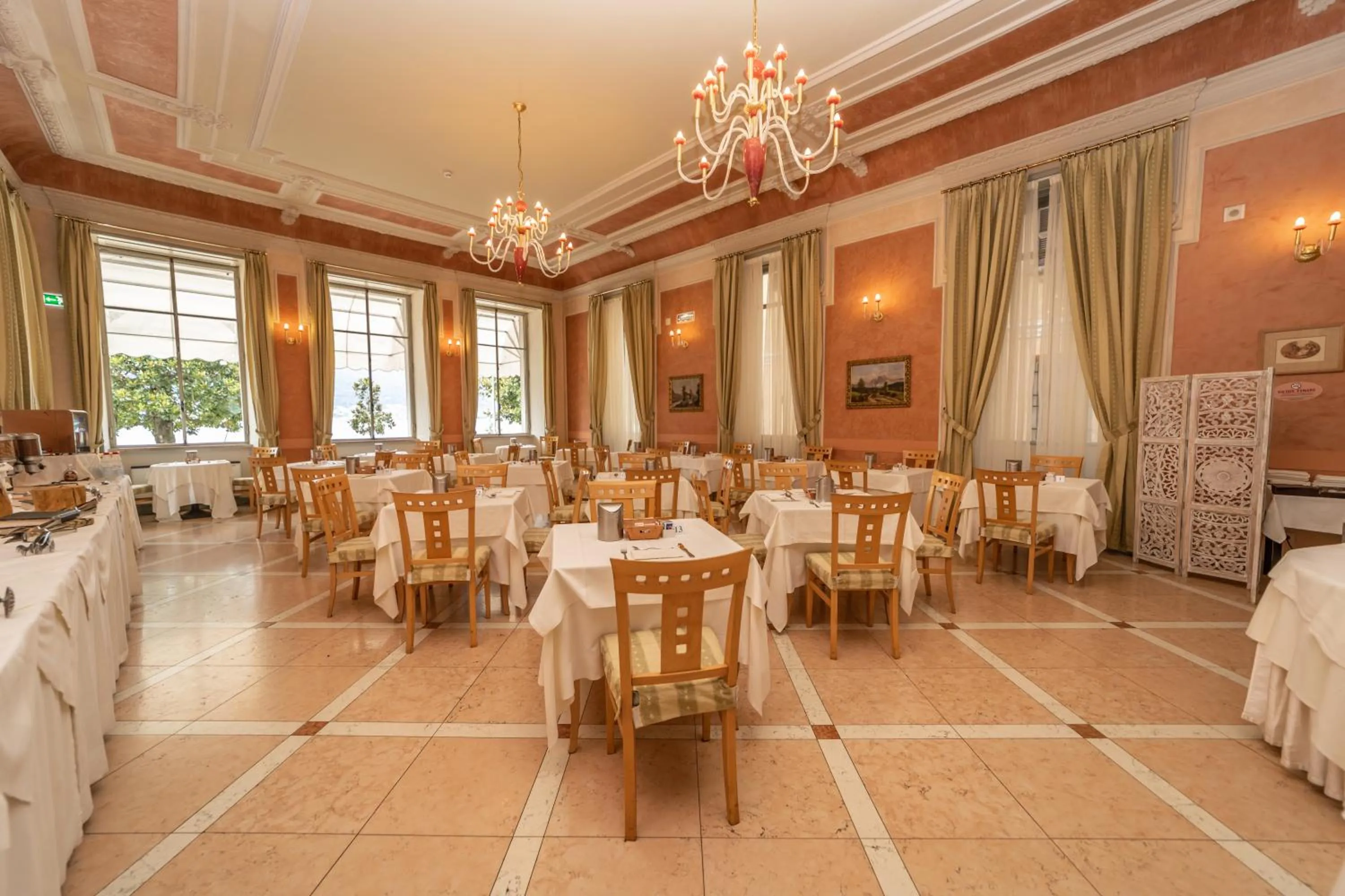 Restaurant/places to eat in LVG Hotel Collection - Pallanza