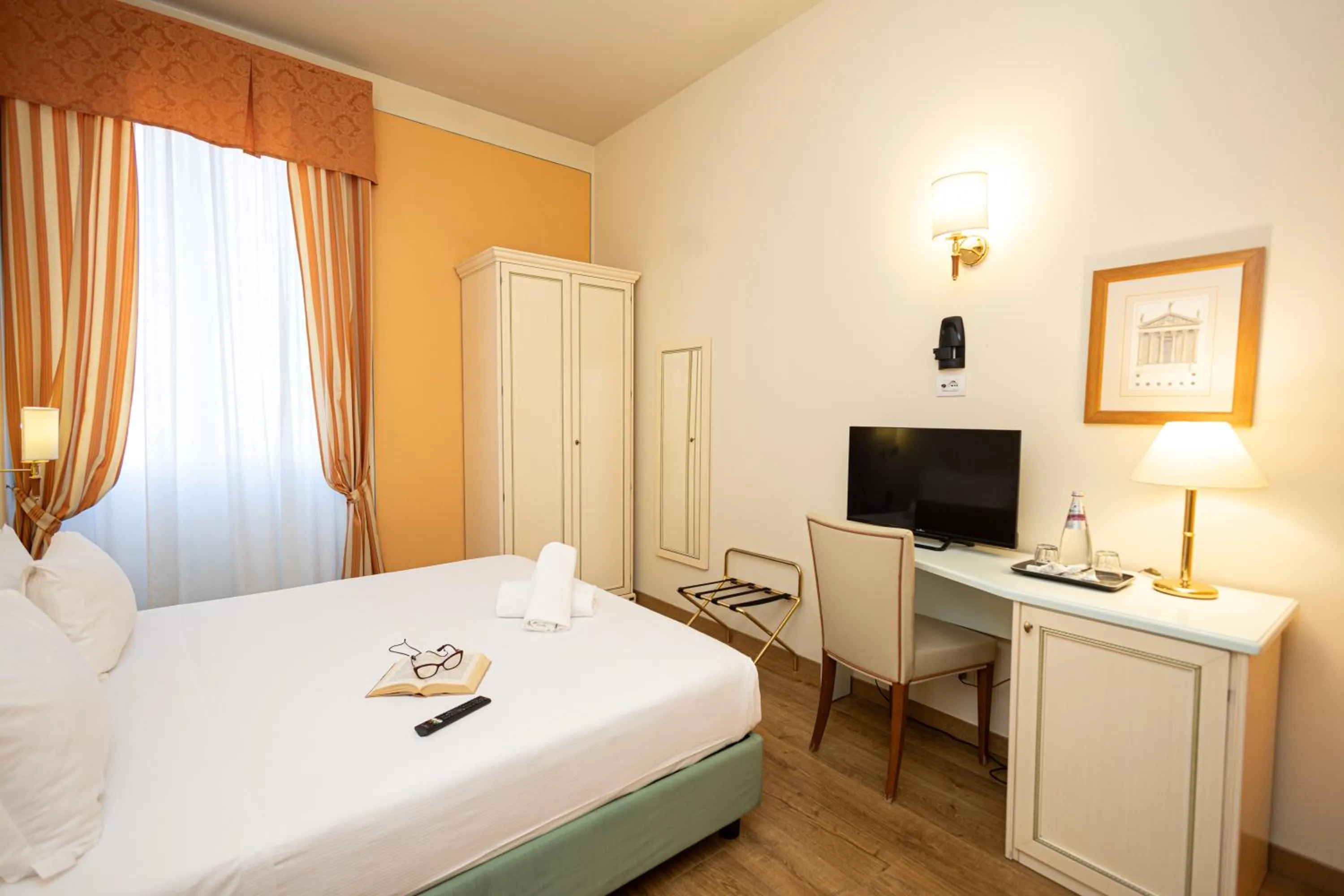 Bed in LVG Hotel Collection - Pallanza