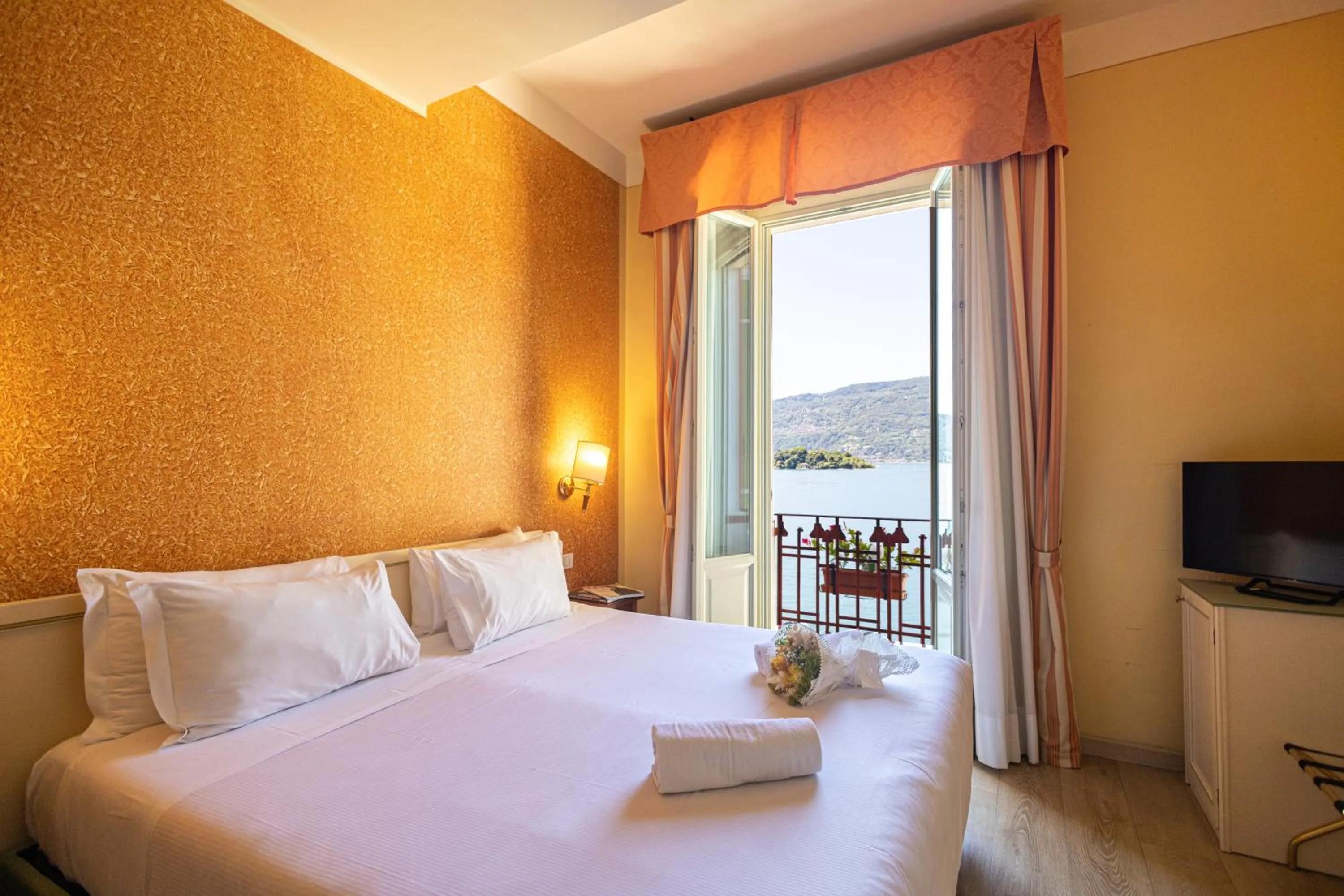 Bed in LVG Hotel Collection - Pallanza