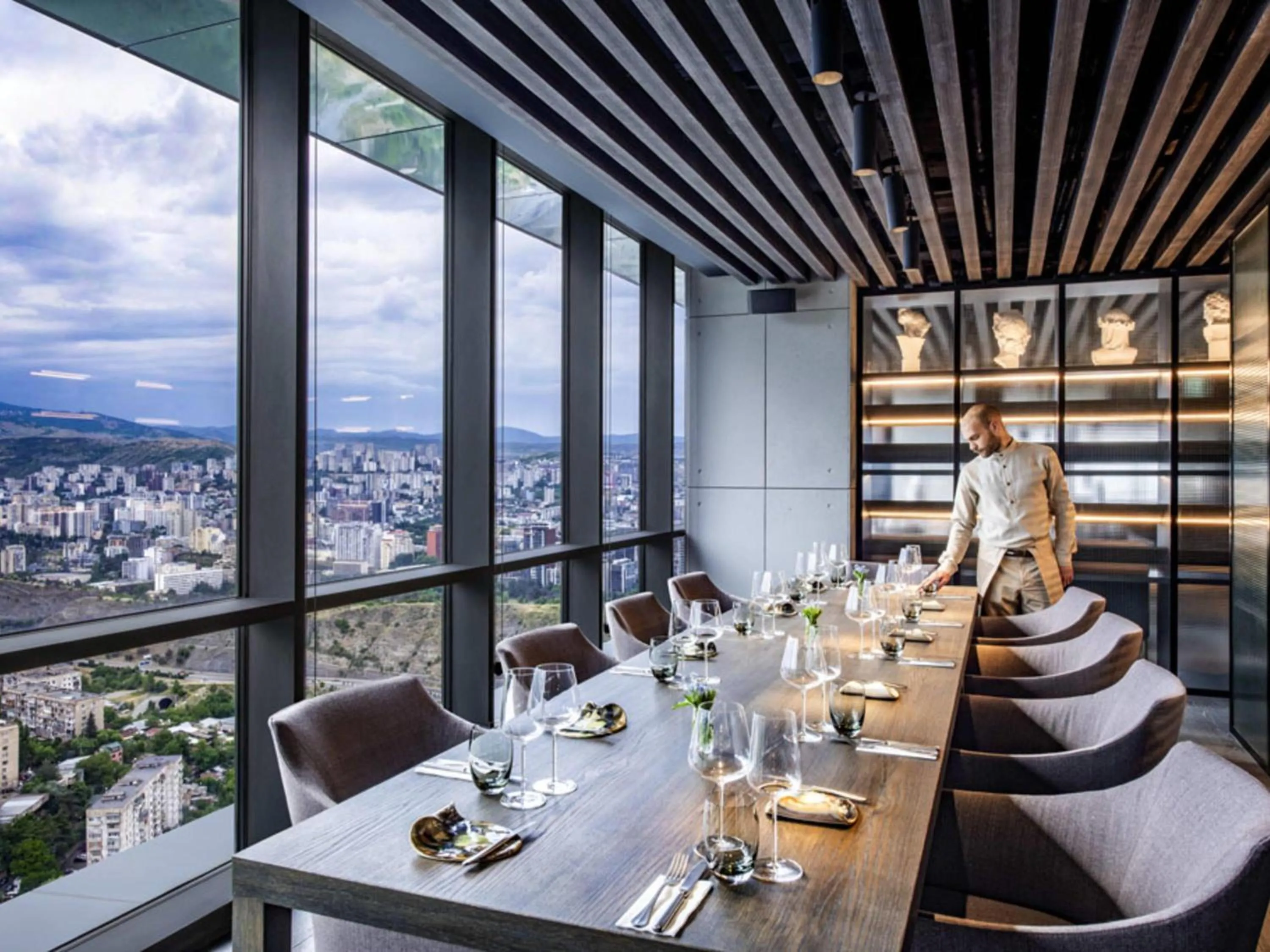 Restaurant/places to eat in Pullman Tbilisi Axis Towers