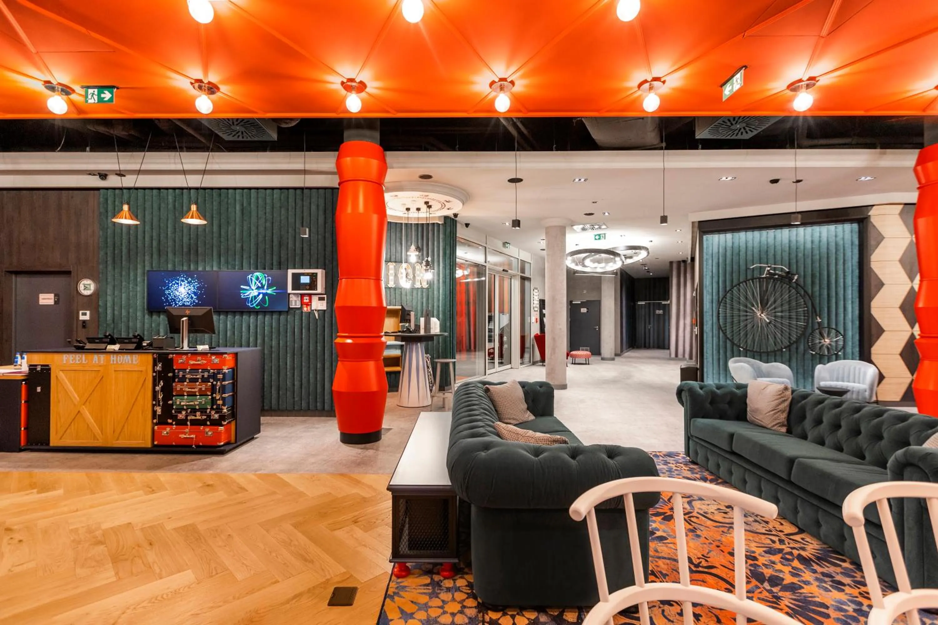 Lobby or reception in ibis Styles Szczecin Stare Miasto