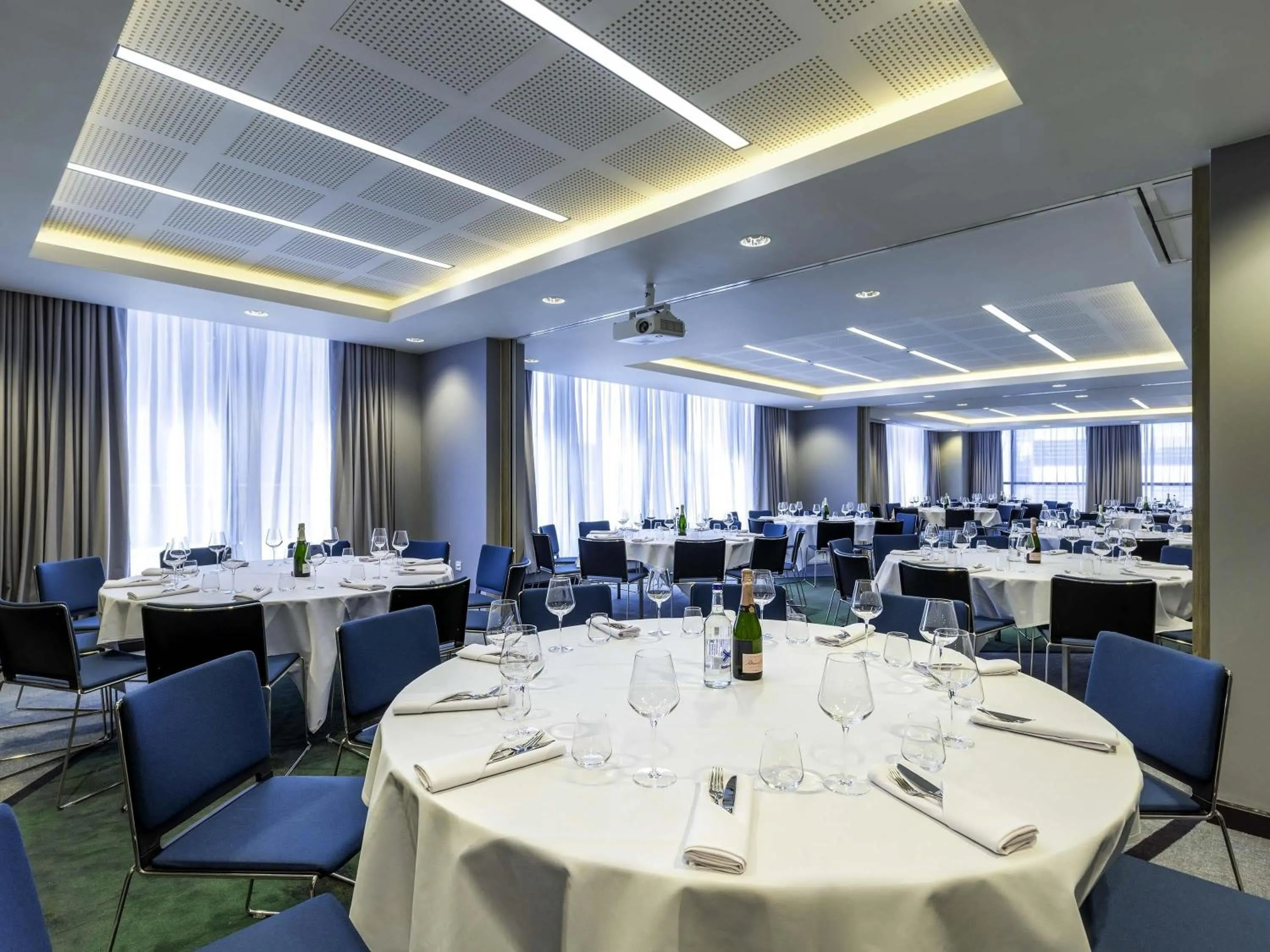 Meeting/conference room in Novotel Liverpool Paddington Village