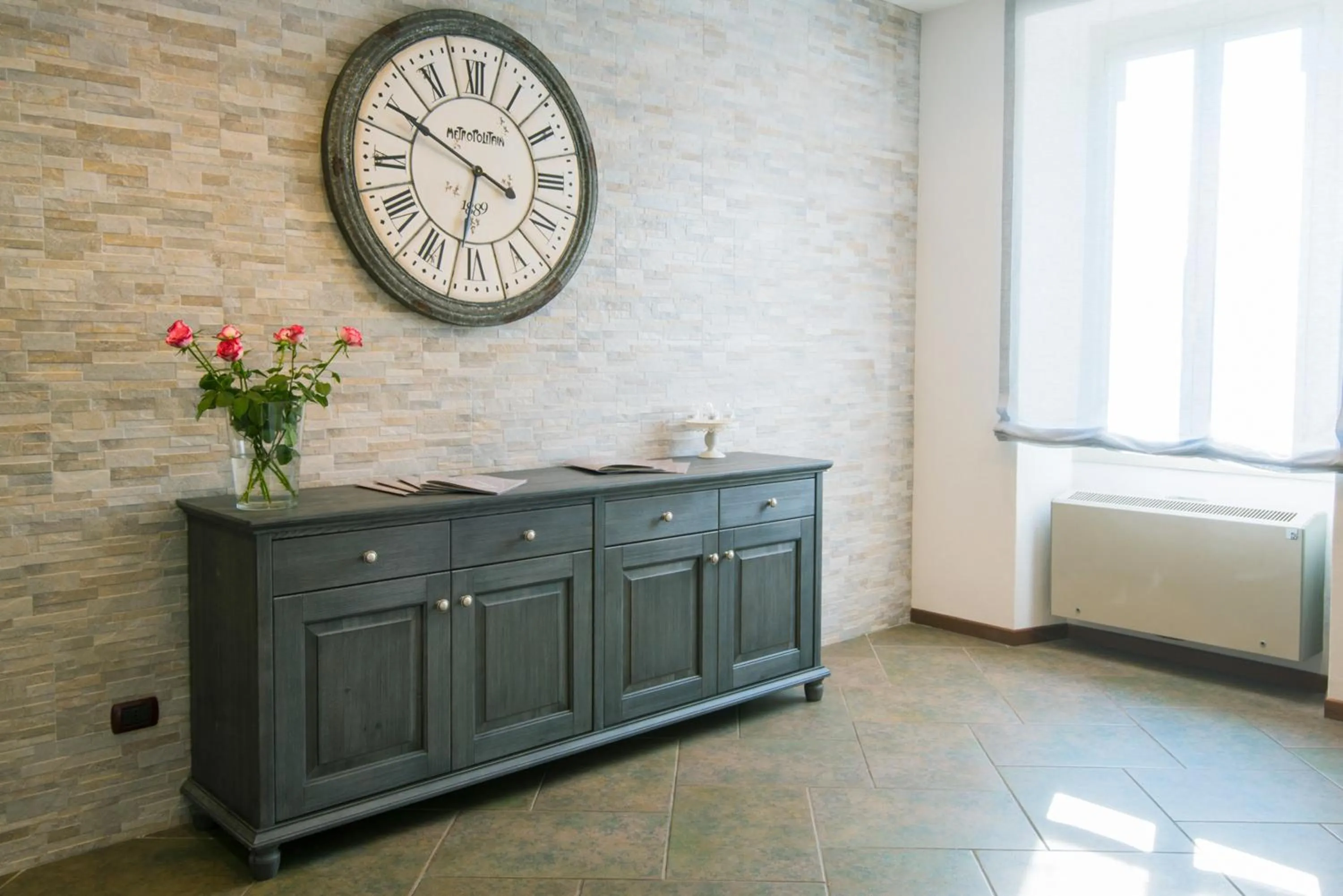 Restaurant/places to eat in Santanna