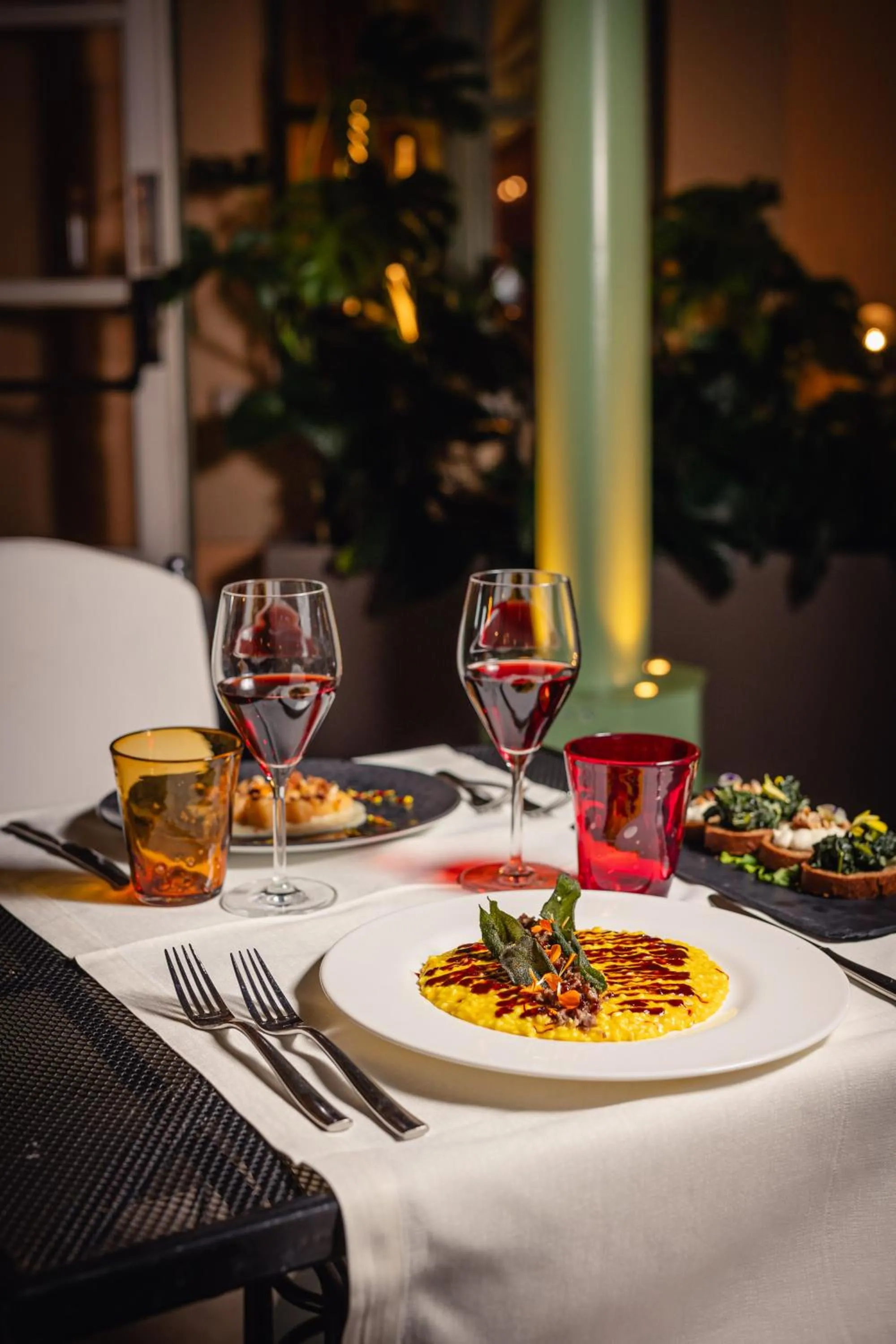 Restaurant/places to eat in Villa Appiani Hotel