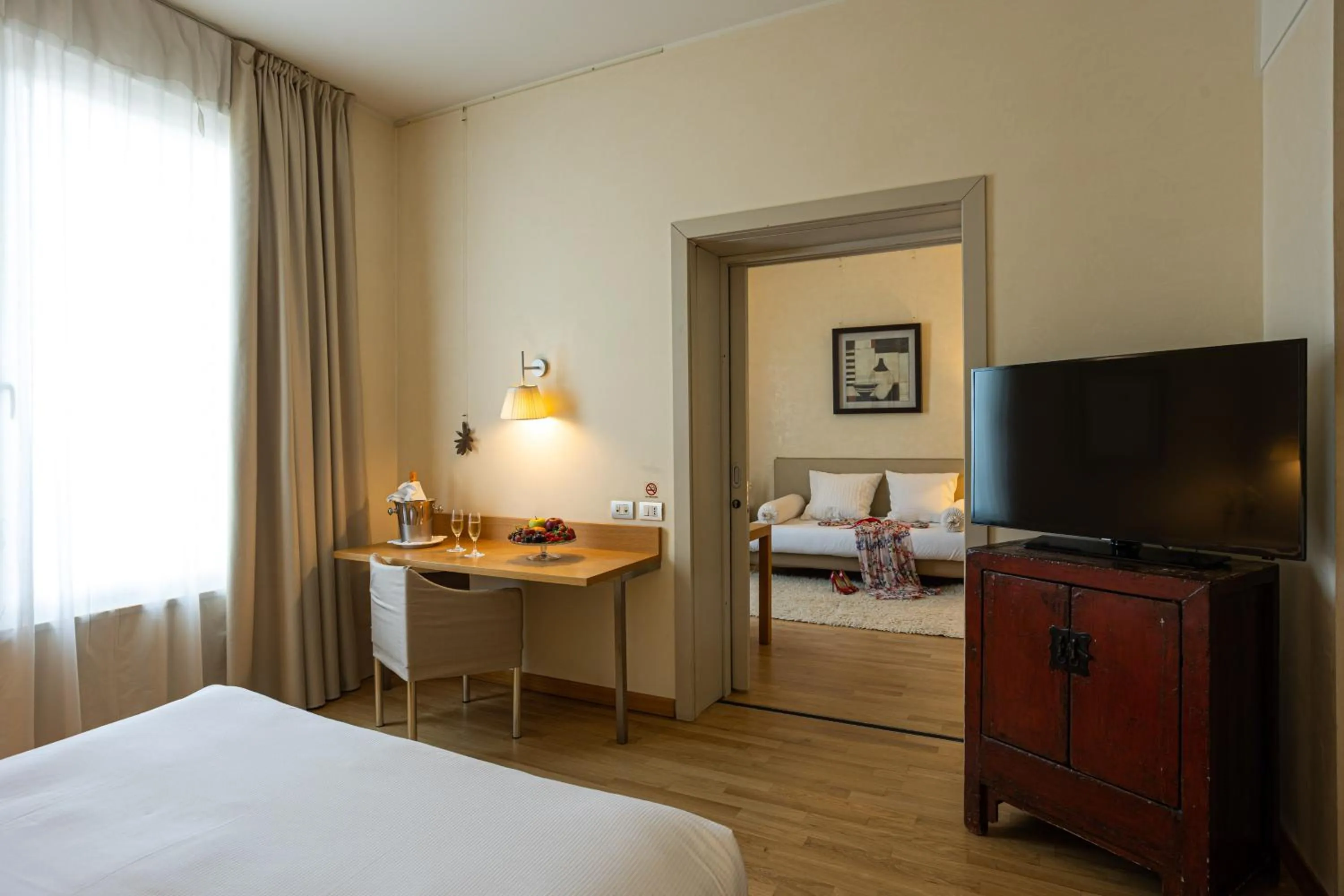 Photo of the whole room, Bed in Cosmo Hotel Palace