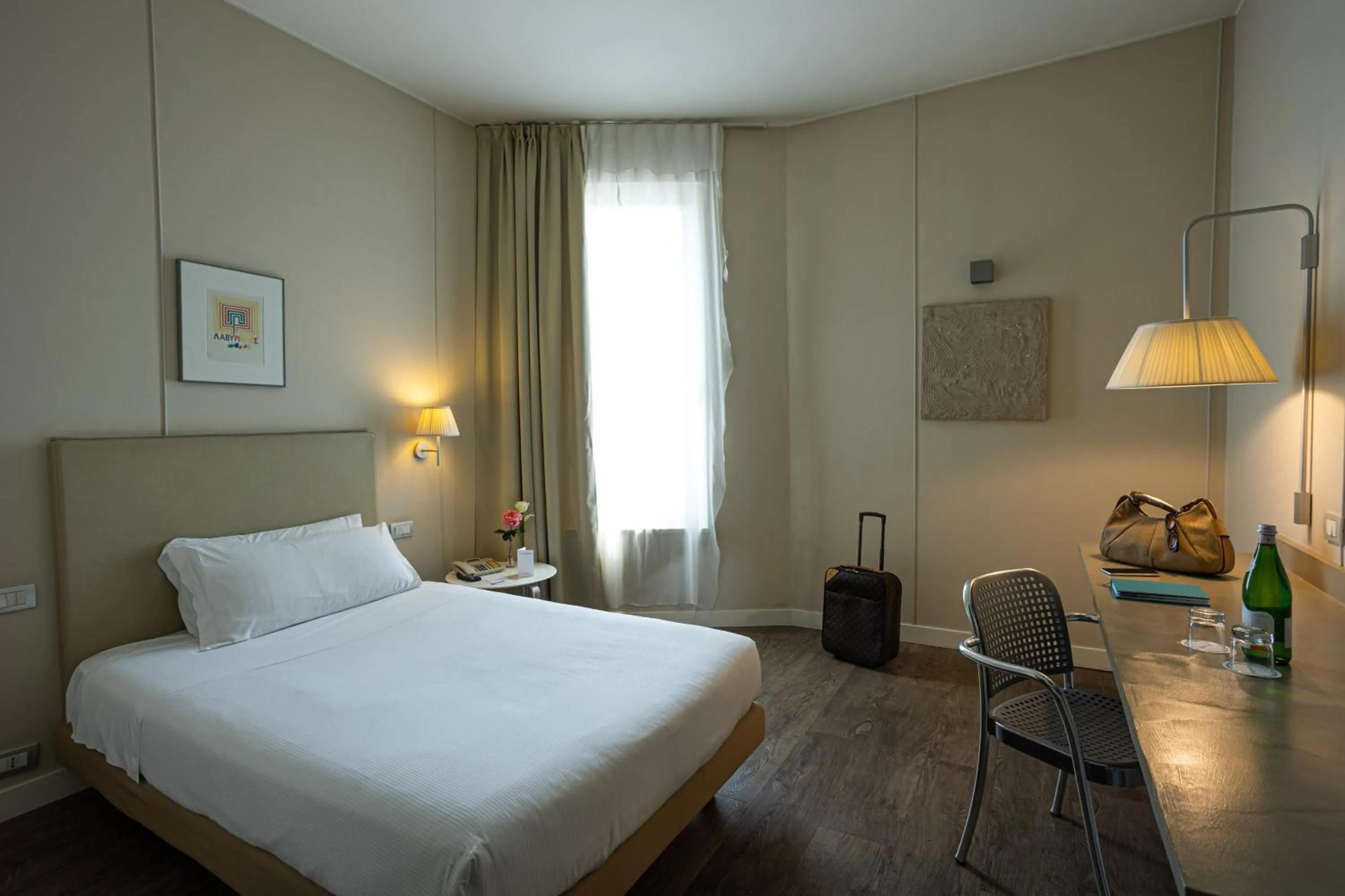 Photo of the whole room, Bed in Cosmo Hotel Palace