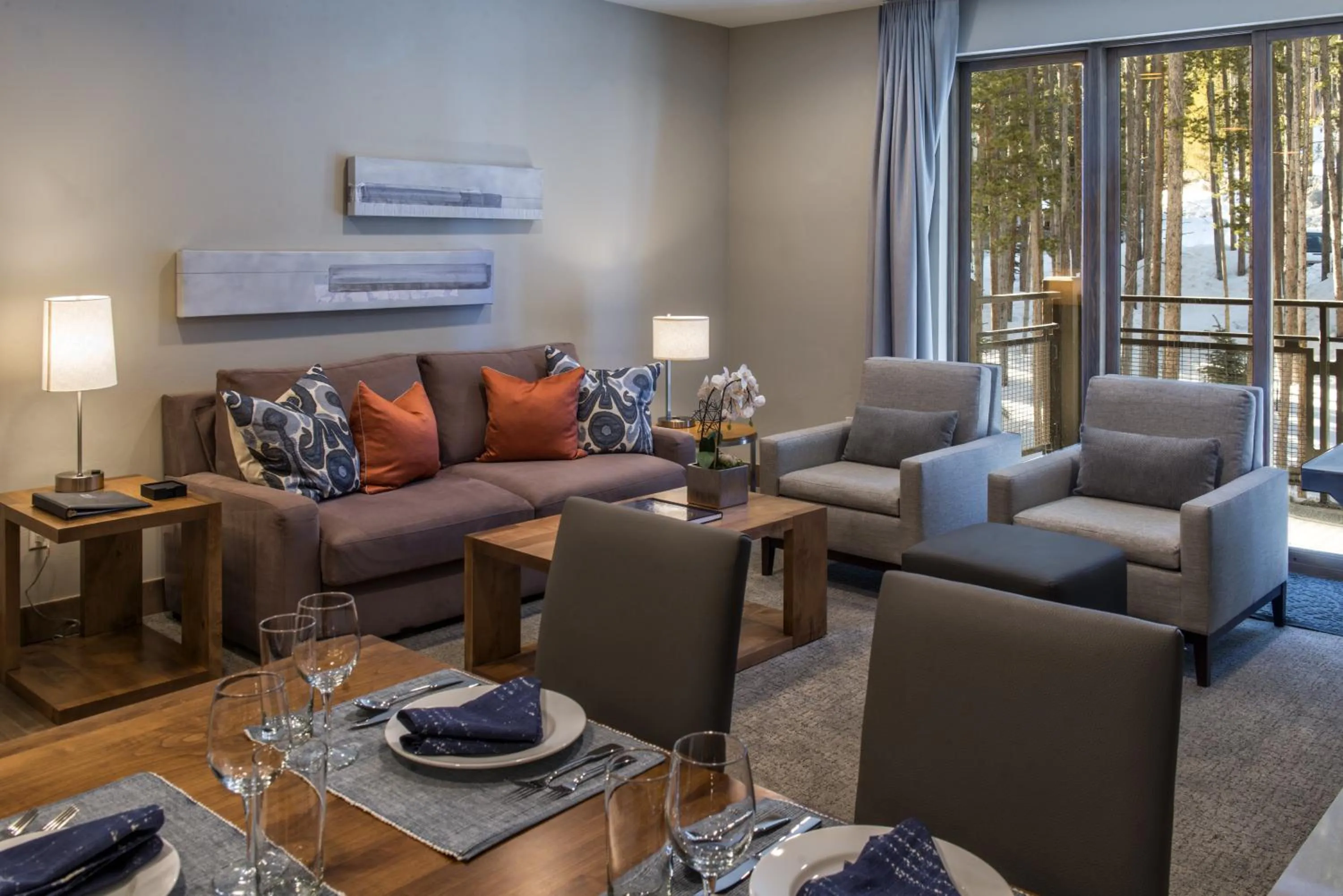 Living room in Grand Colorado on Peak 8