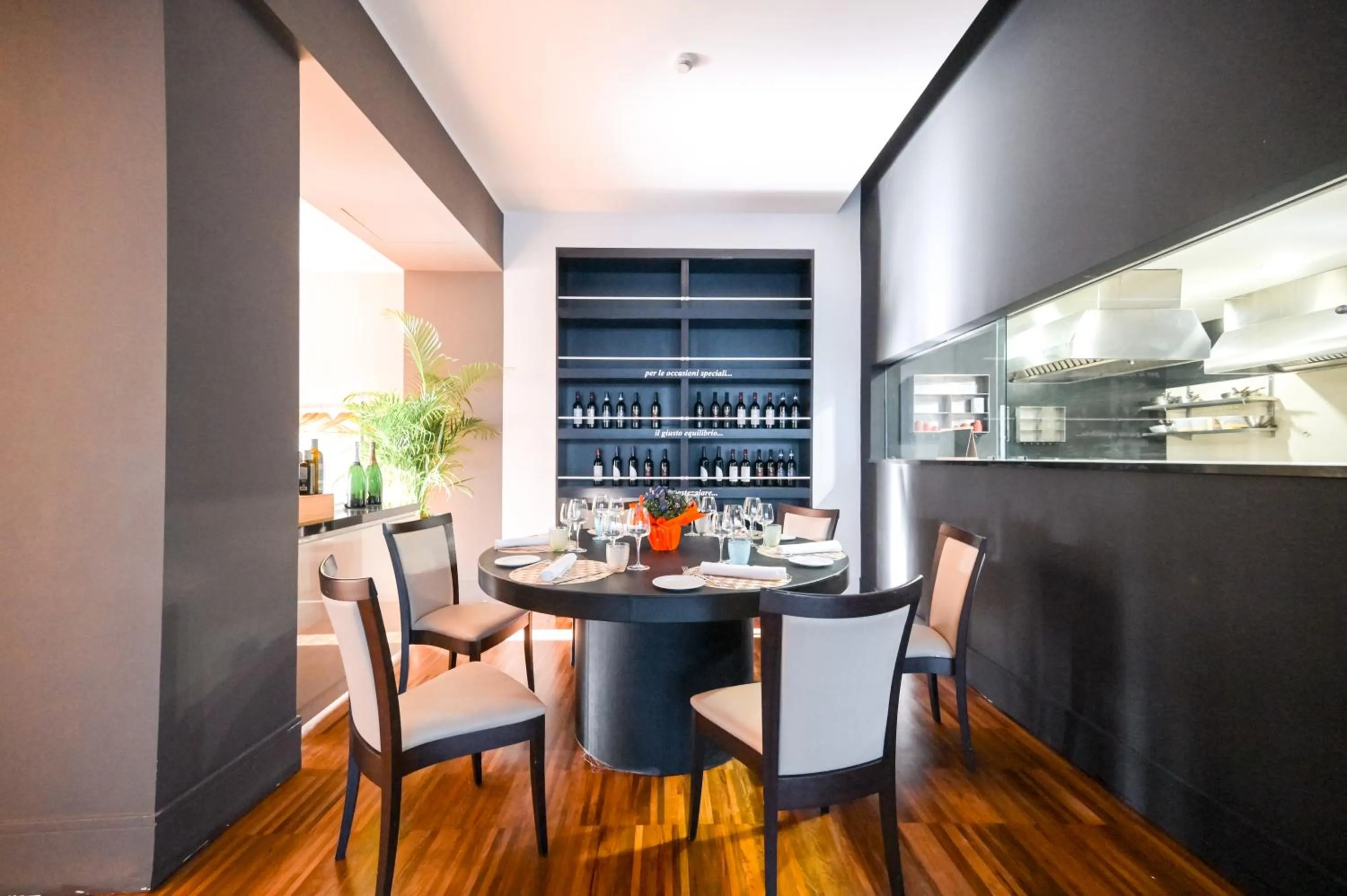 Restaurant/places to eat in Hotel Selene Pomezia