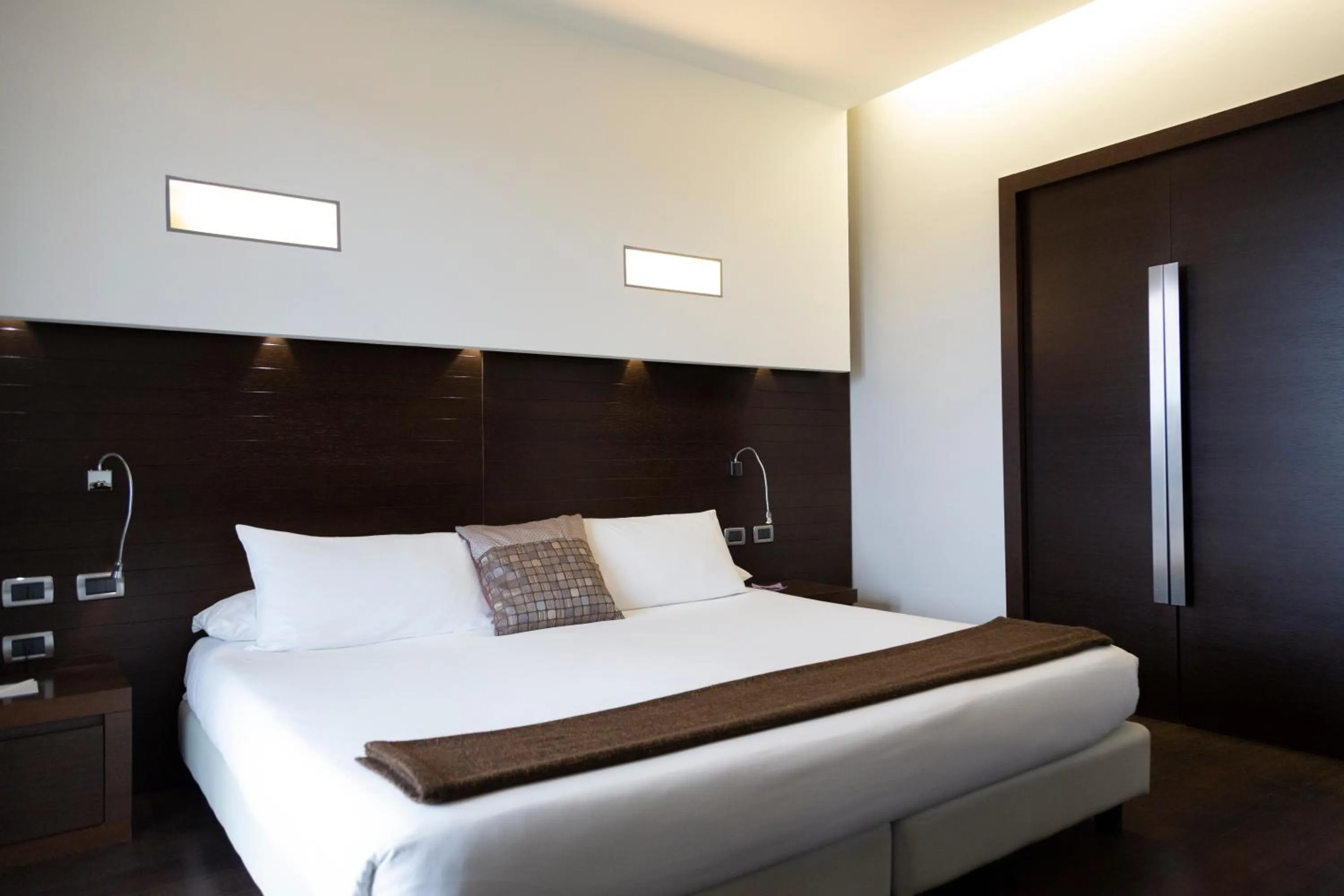 Photo of the whole room, Bed in Hotel Selene Pomezia