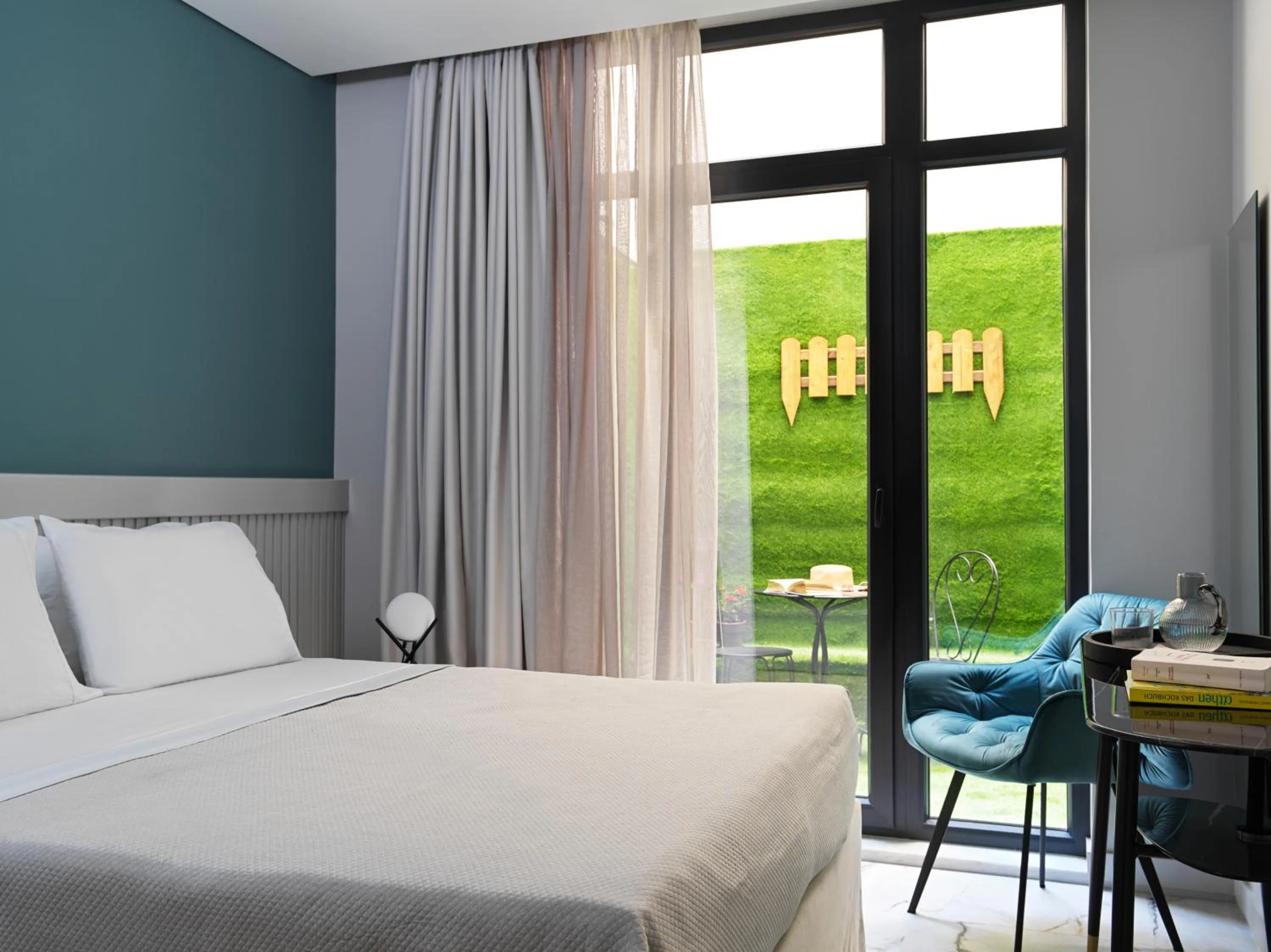 Garden view, Bed in Athens City View Urban Suites