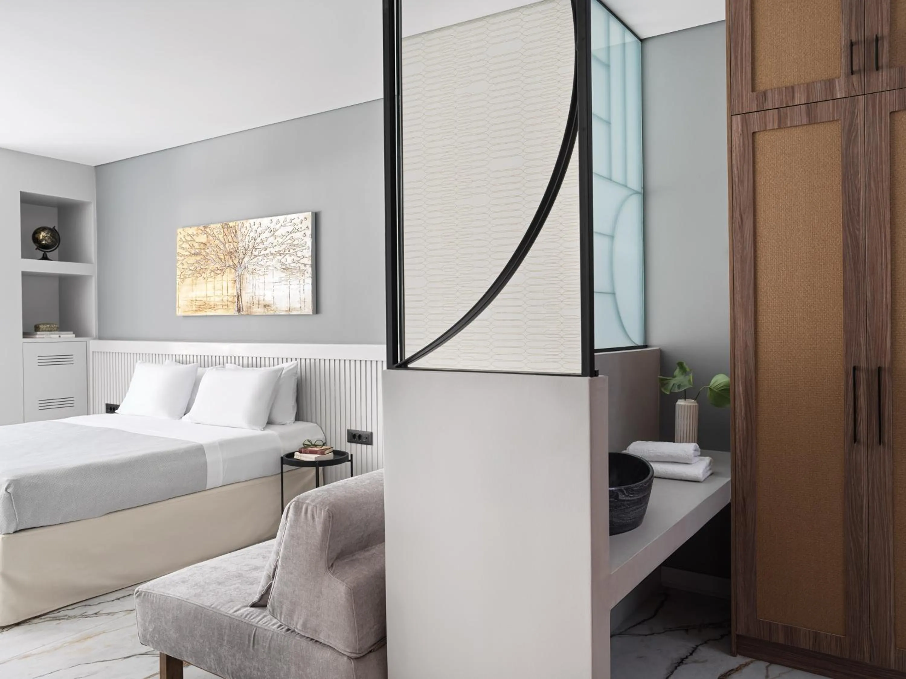 Bathroom, Bed in Athens City View Urban Suites