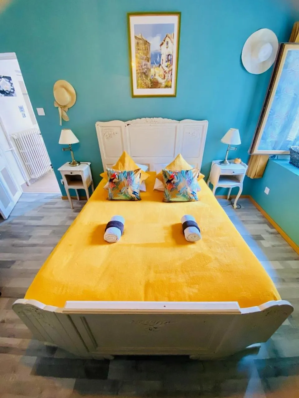 Bed in Auberge du Relais d'Auniac - Hôtel Bar Restaurant Piscine