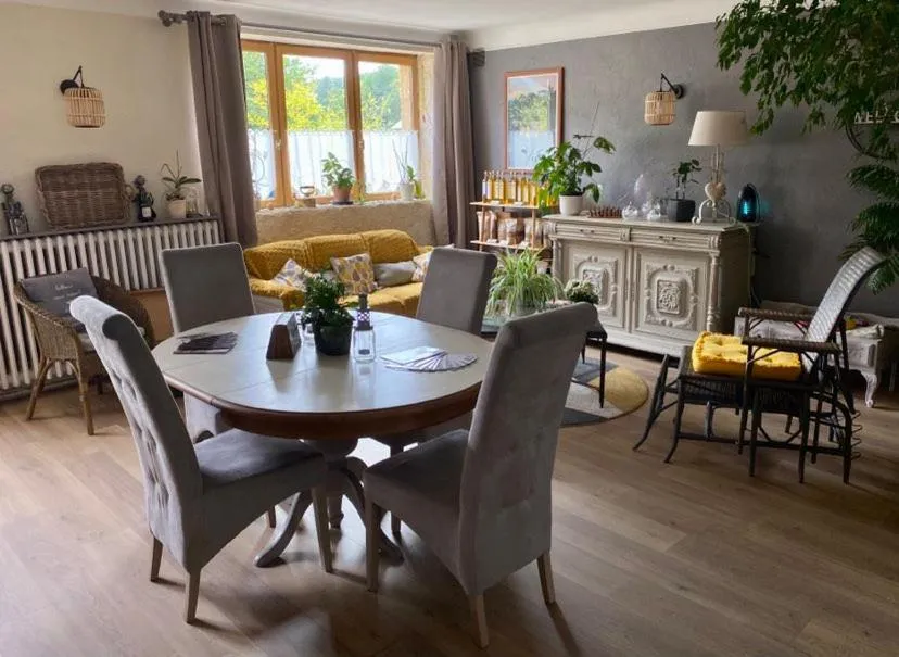 Auberge du Relais d'Auniac - Hôtel Bar Restaurant Piscine