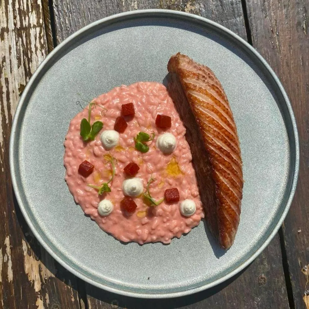 Restaurant/places to eat in Auberge du Relais d'Auniac - Hôtel Bar Restaurant Piscine