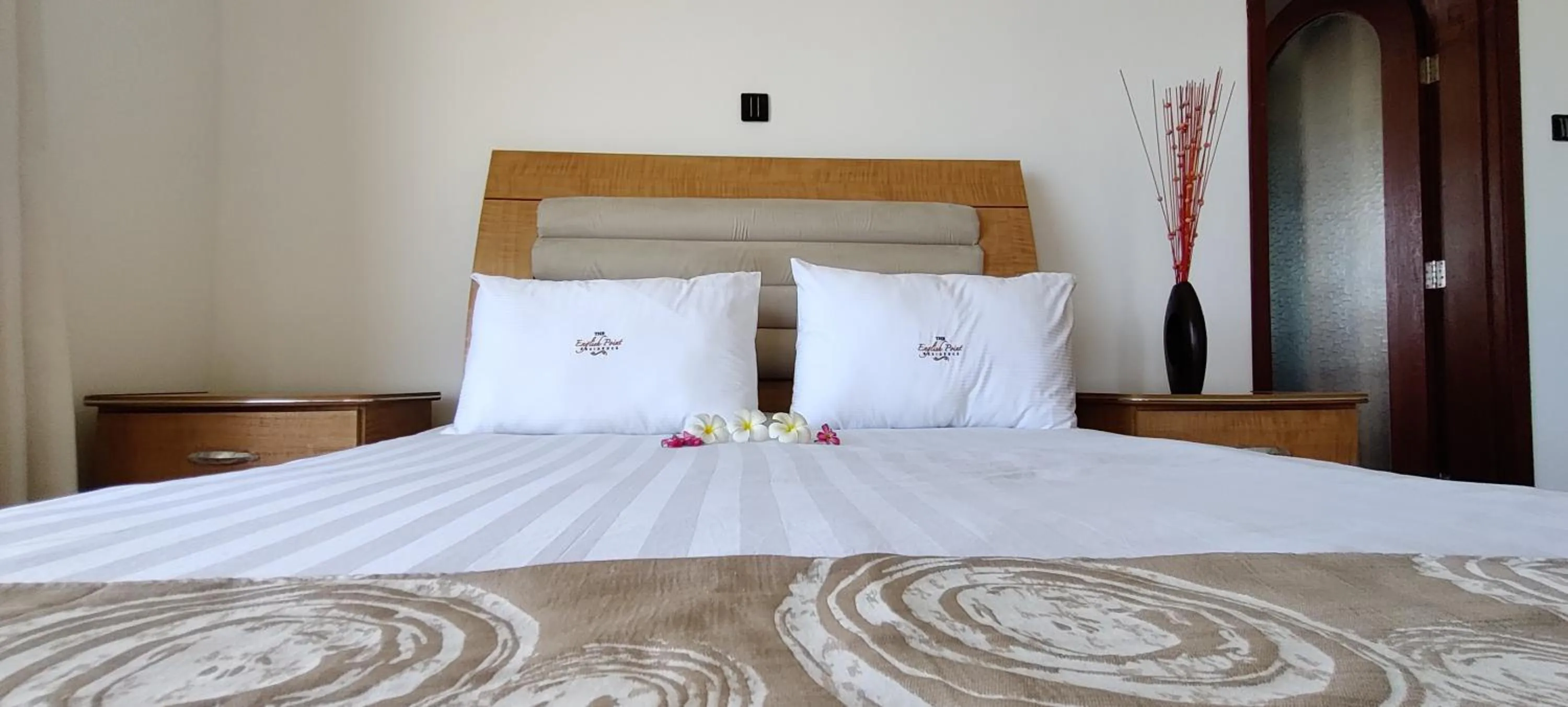 Bed in English Point Residence Beach Apartments Mombasa