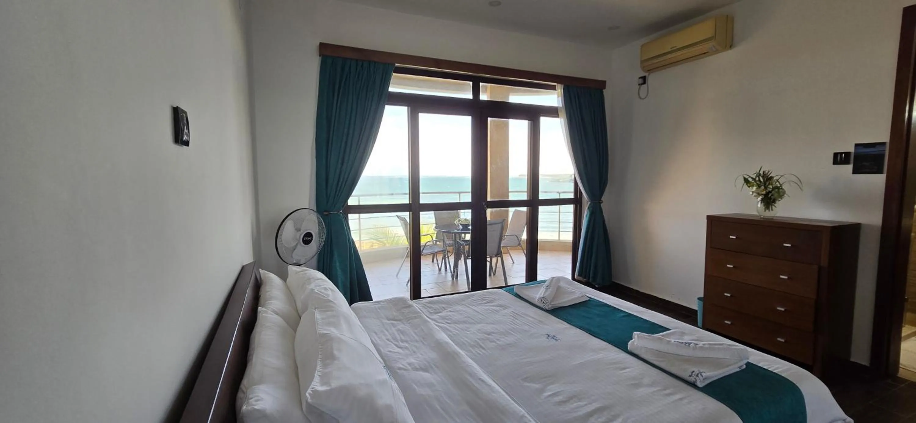 Bedroom, Bed in English Point Residence Beach Apartments Mombasa
