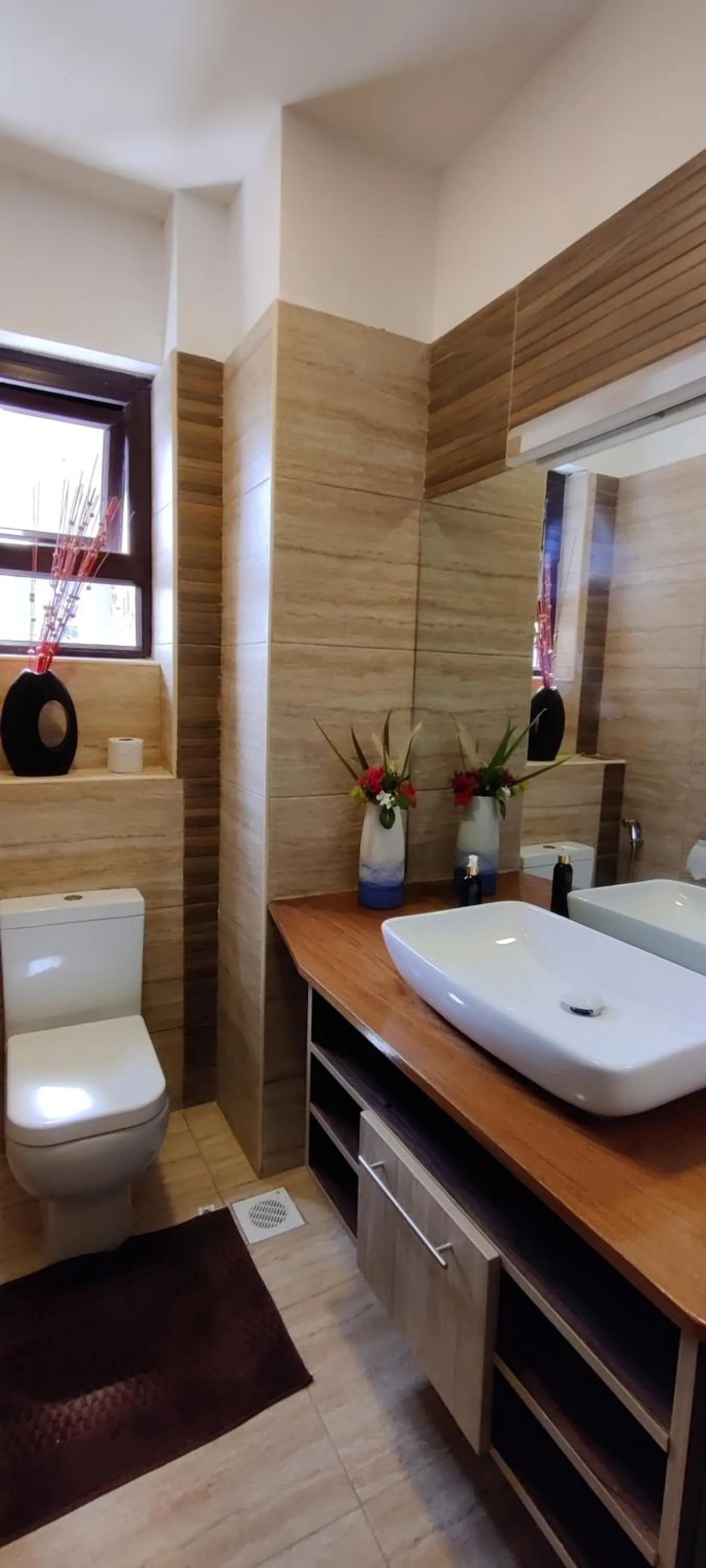 Toilet in English Point Residence Beach Apartments Mombasa