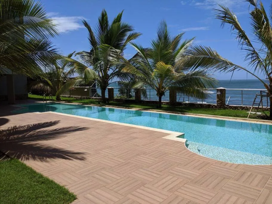 Swimming pool in English Point Residence Beach Apartments Mombasa