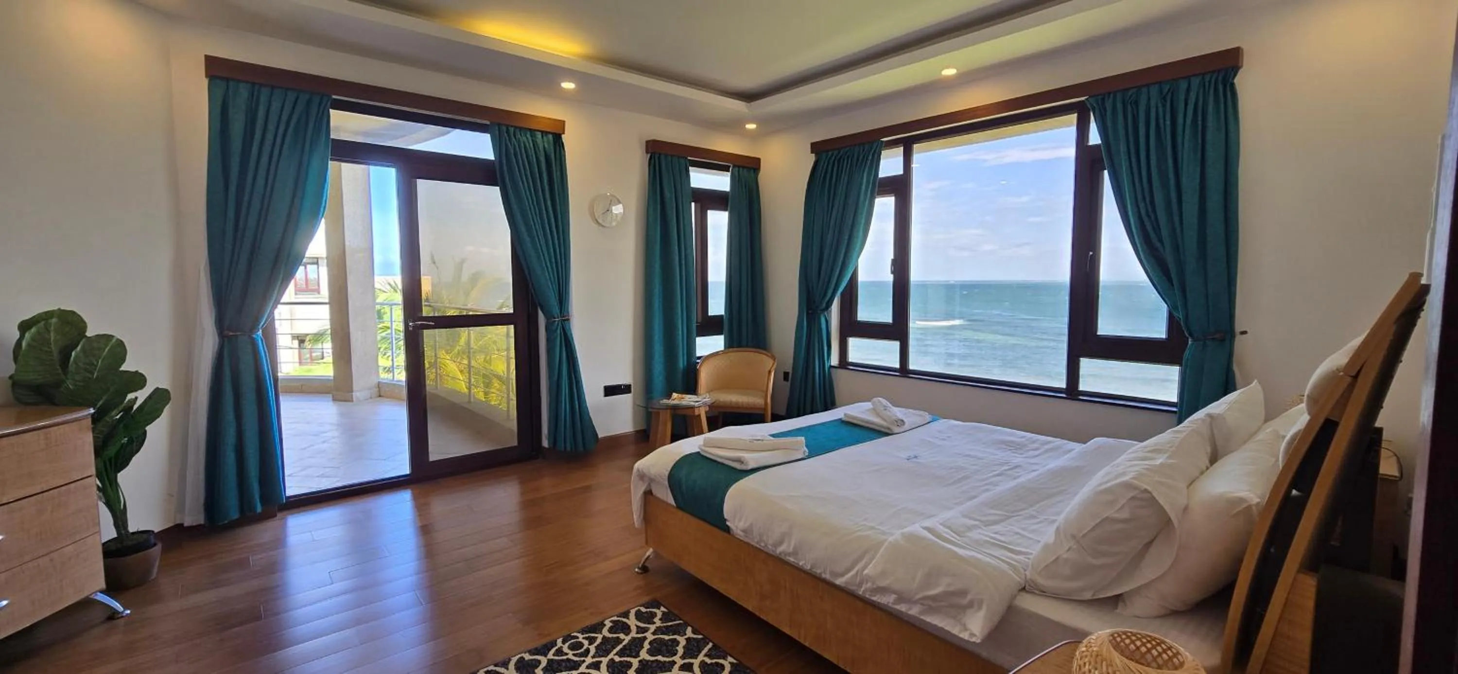 Photo of the whole room, Bed in English Point Residence Beach Apartments Mombasa