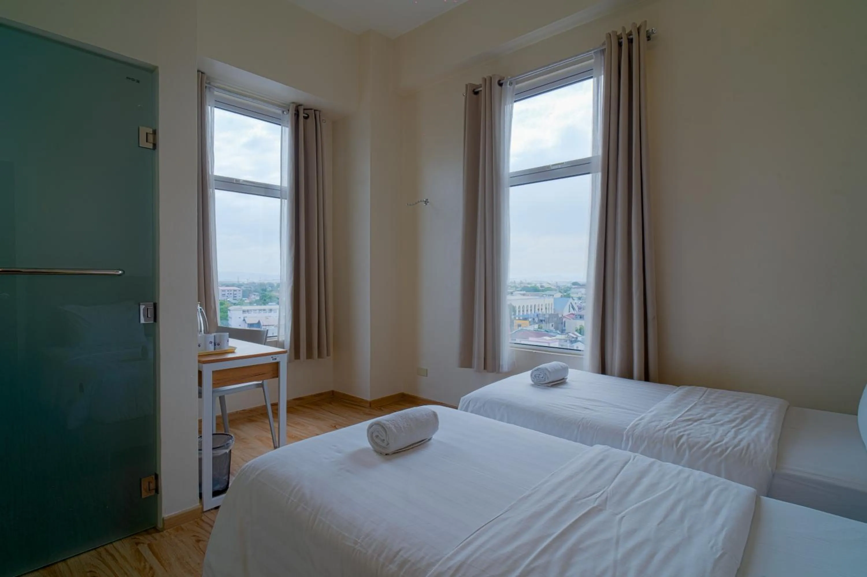 Bedroom, Bed in MySpace Hotel Comembo Taguig