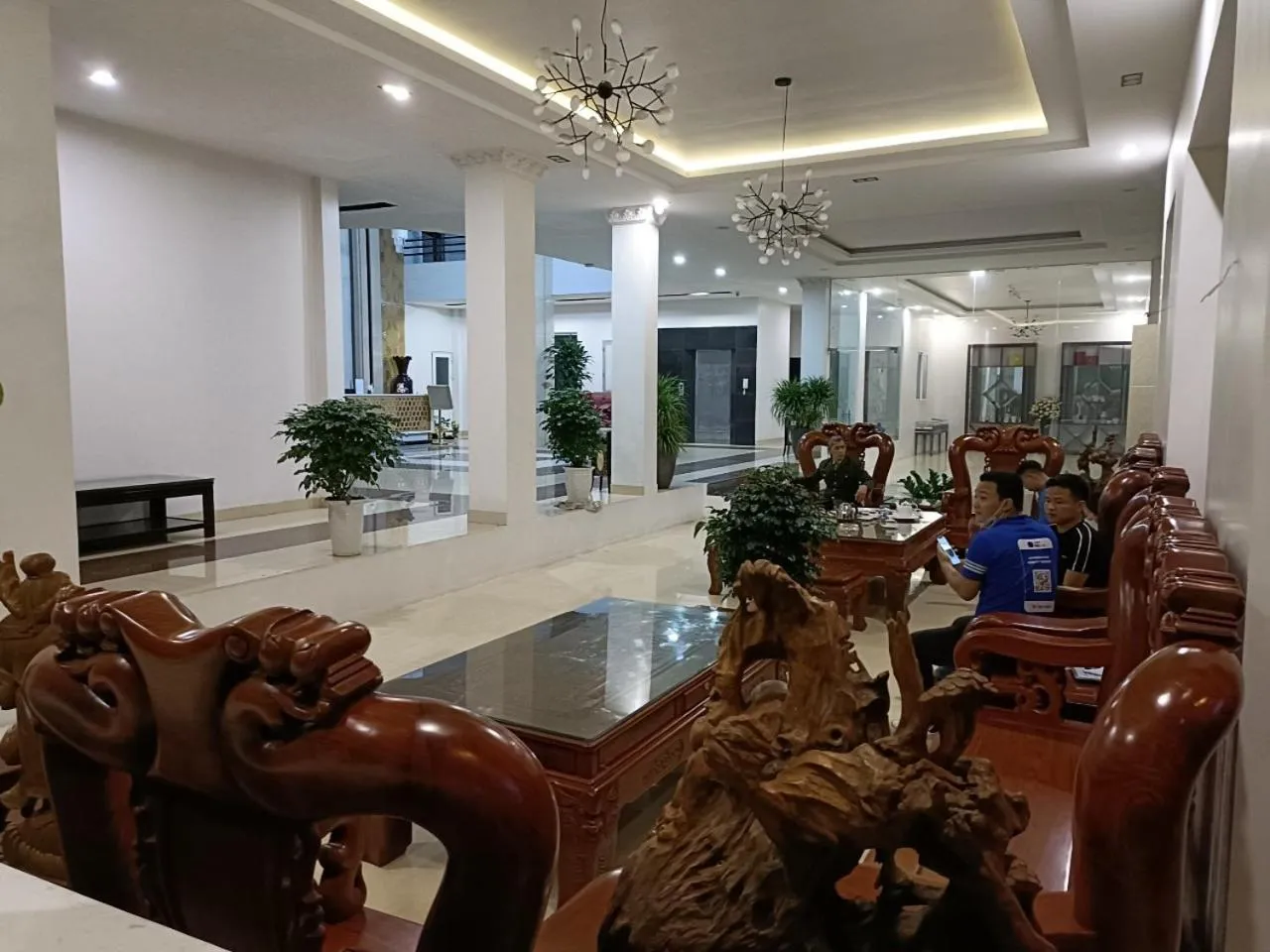 Lobby or reception in SONG HONG VIEW HOTEL