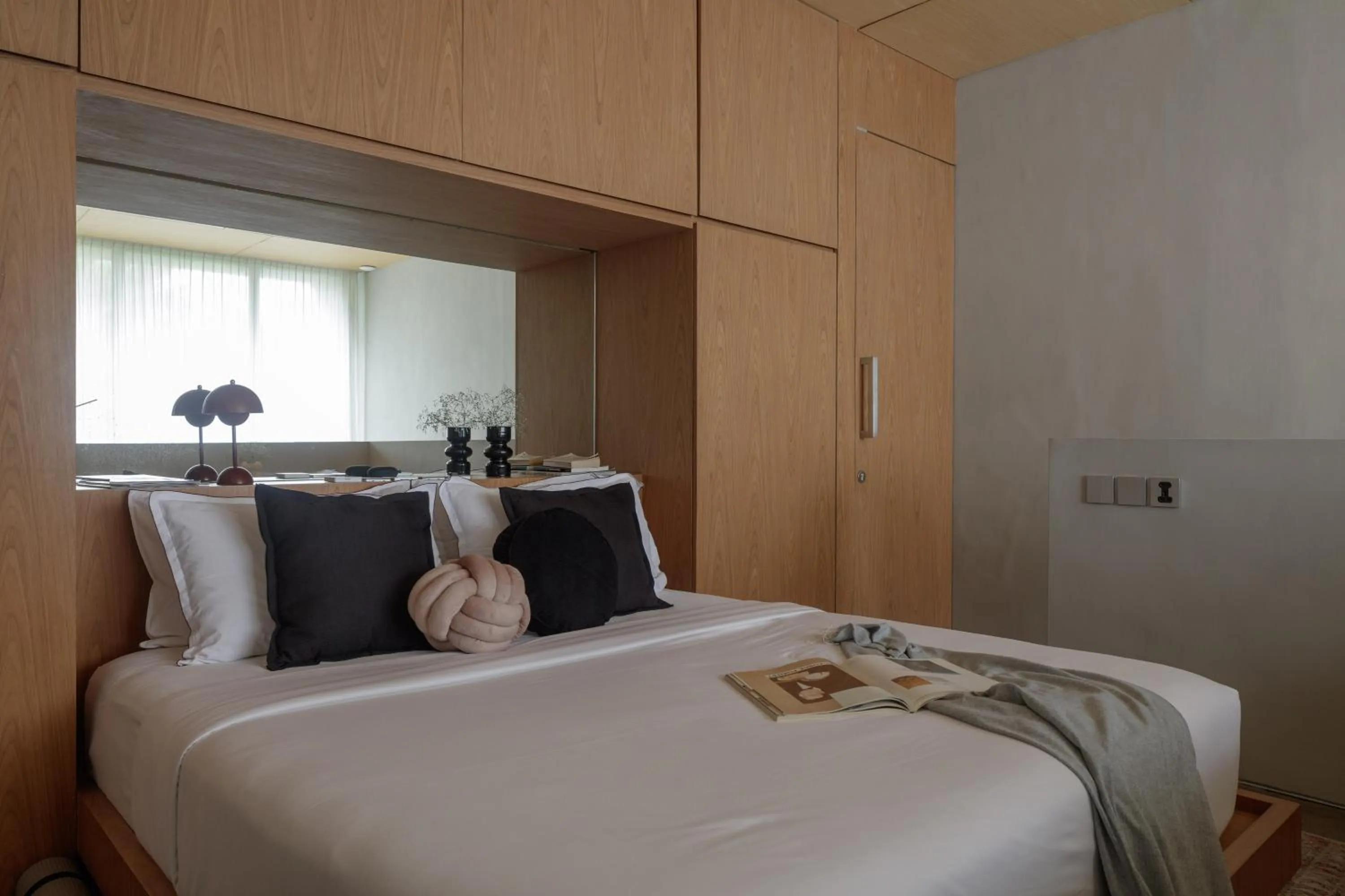 Bedroom, Bed in OXO Townhouses Berawa Canggu