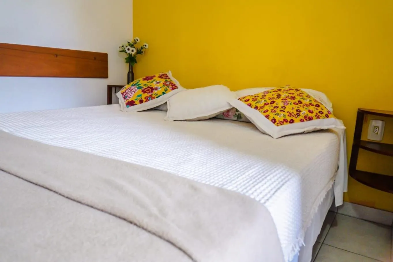 Photo of the whole room, Bed in Portela´s Guest House