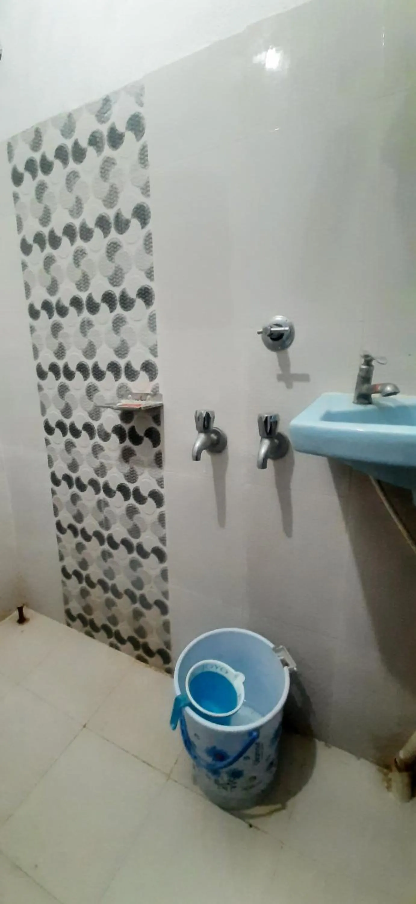 Bathroom in SPOT ON Gajadhar Rest House