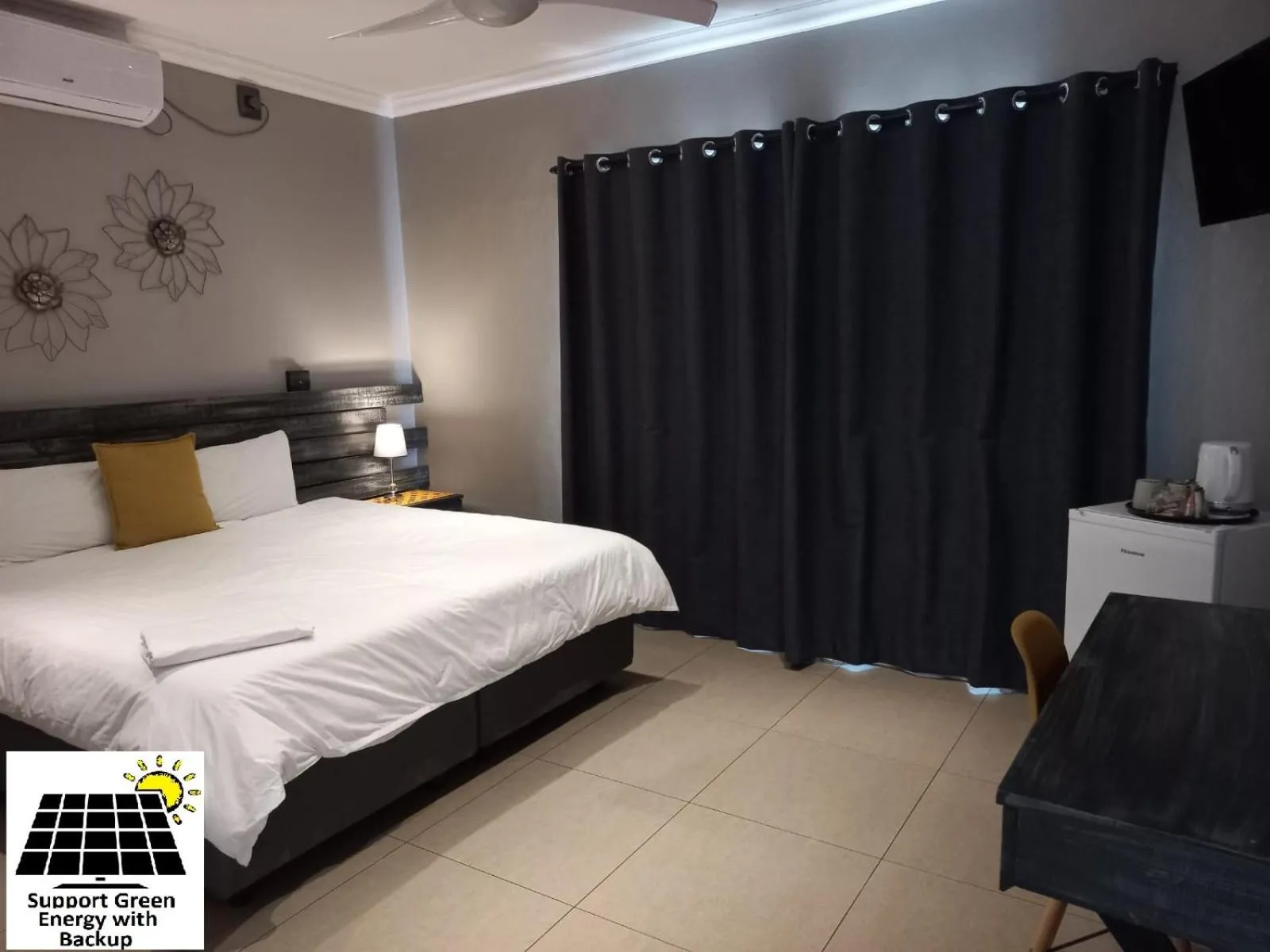 Bed in SnL Guesthouse at Visarend