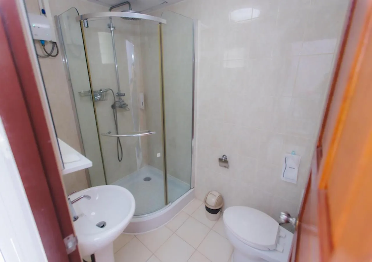 Toilet in Bloom Guesthouse