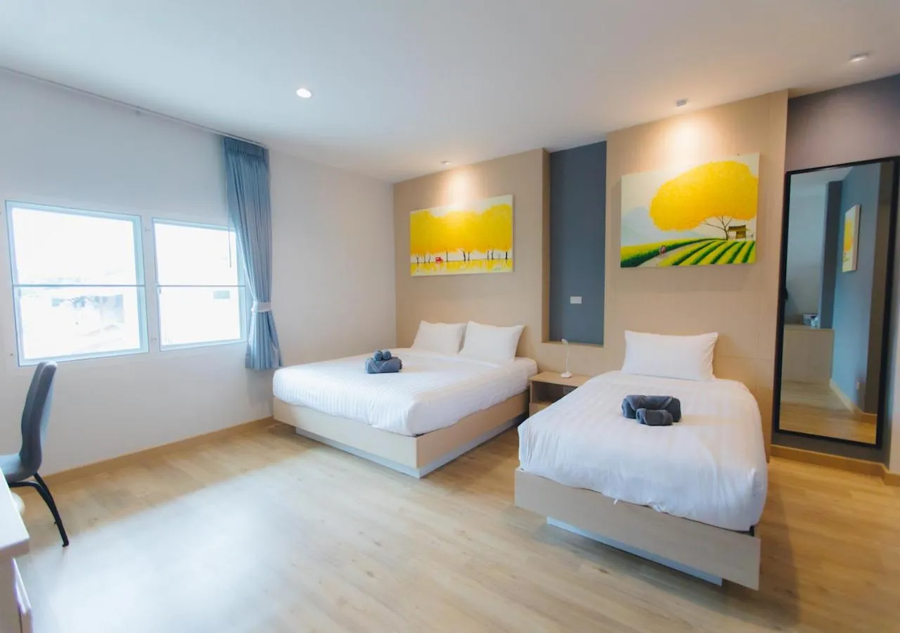 Bed in Bloom Guesthouse