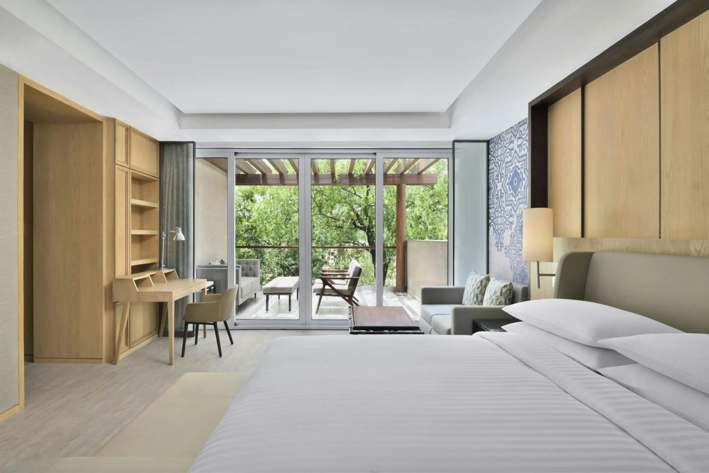 Photo of the whole room, Bed in Courtyard by Marriott Aravali Resort