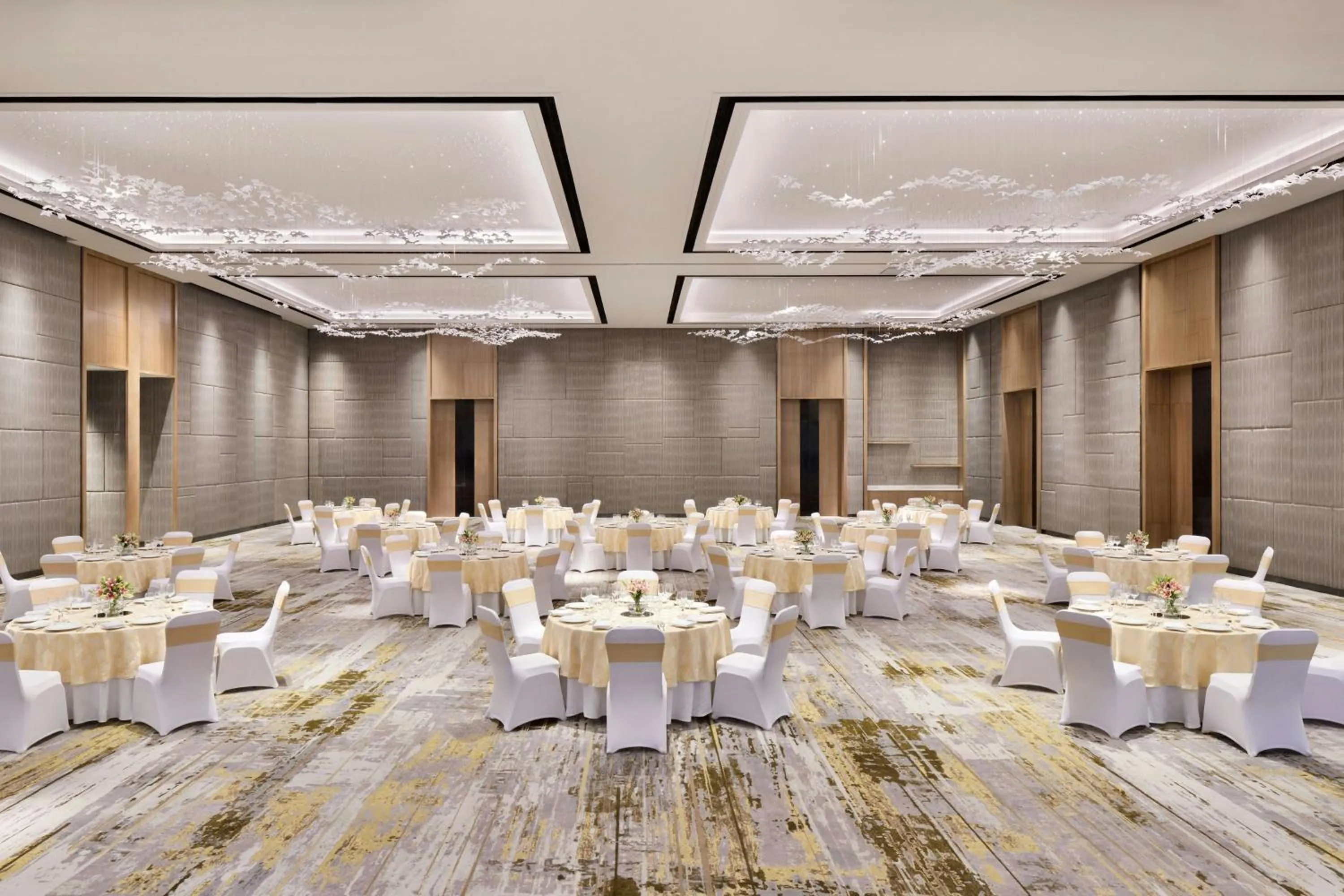 Meeting/conference room in Courtyard by Marriott Aravali Resort