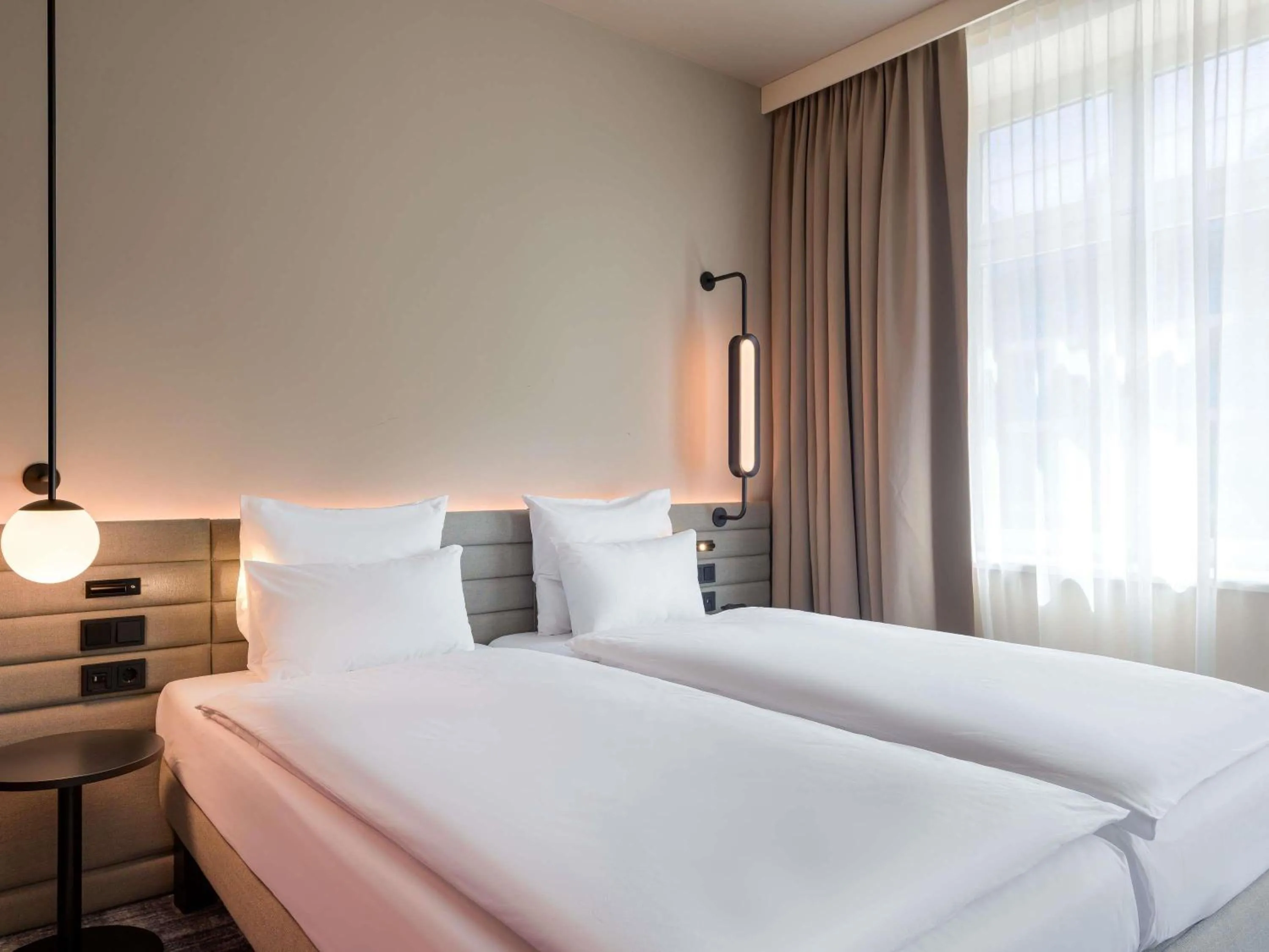 Bedroom, Bed in Novotel Münster City