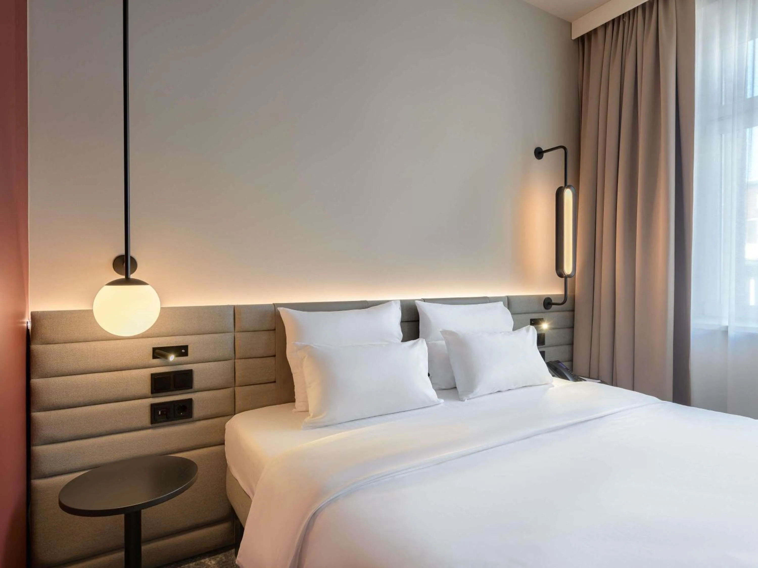 Bedroom, Bed in Novotel Münster City