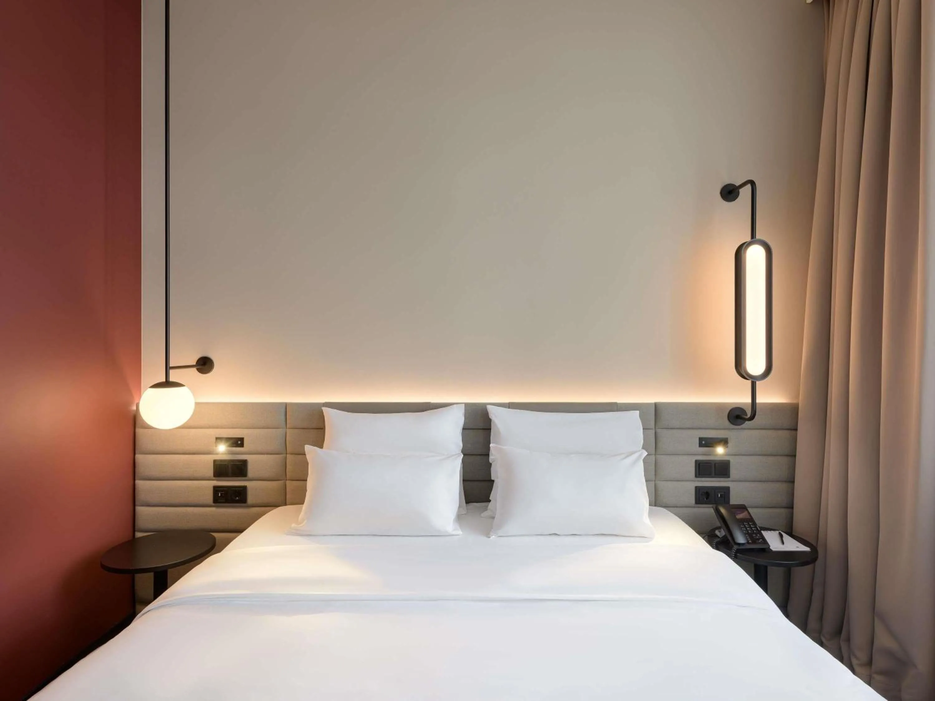 Bedroom, Bed in Novotel Münster City