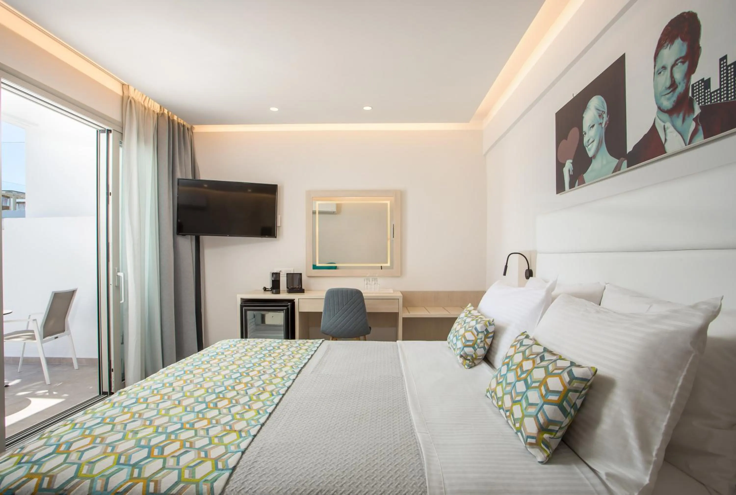 Bed in Hollywood Inn Faliraki - Adults Only