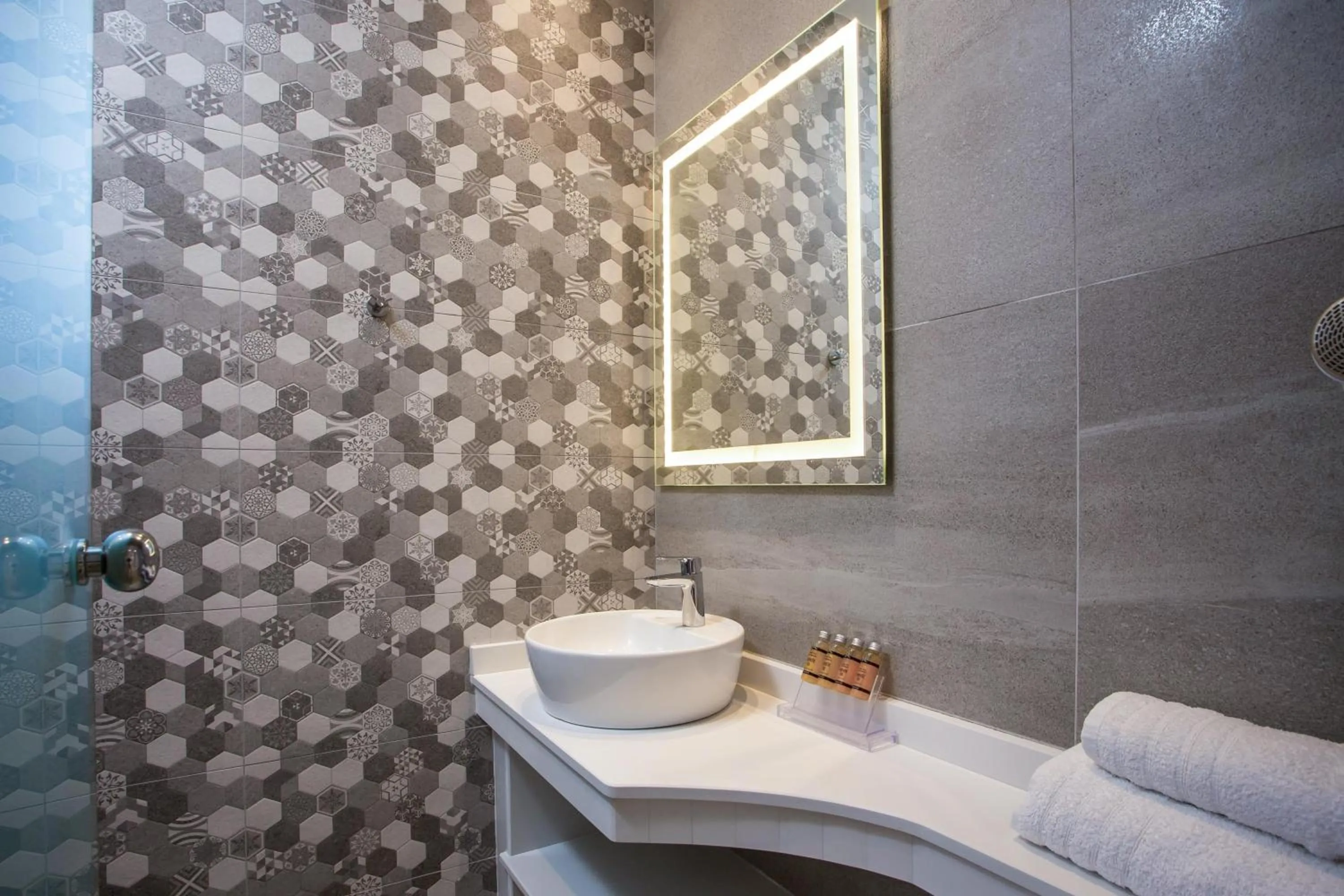 Toilet in Hollywood Inn Faliraki - Adults Only