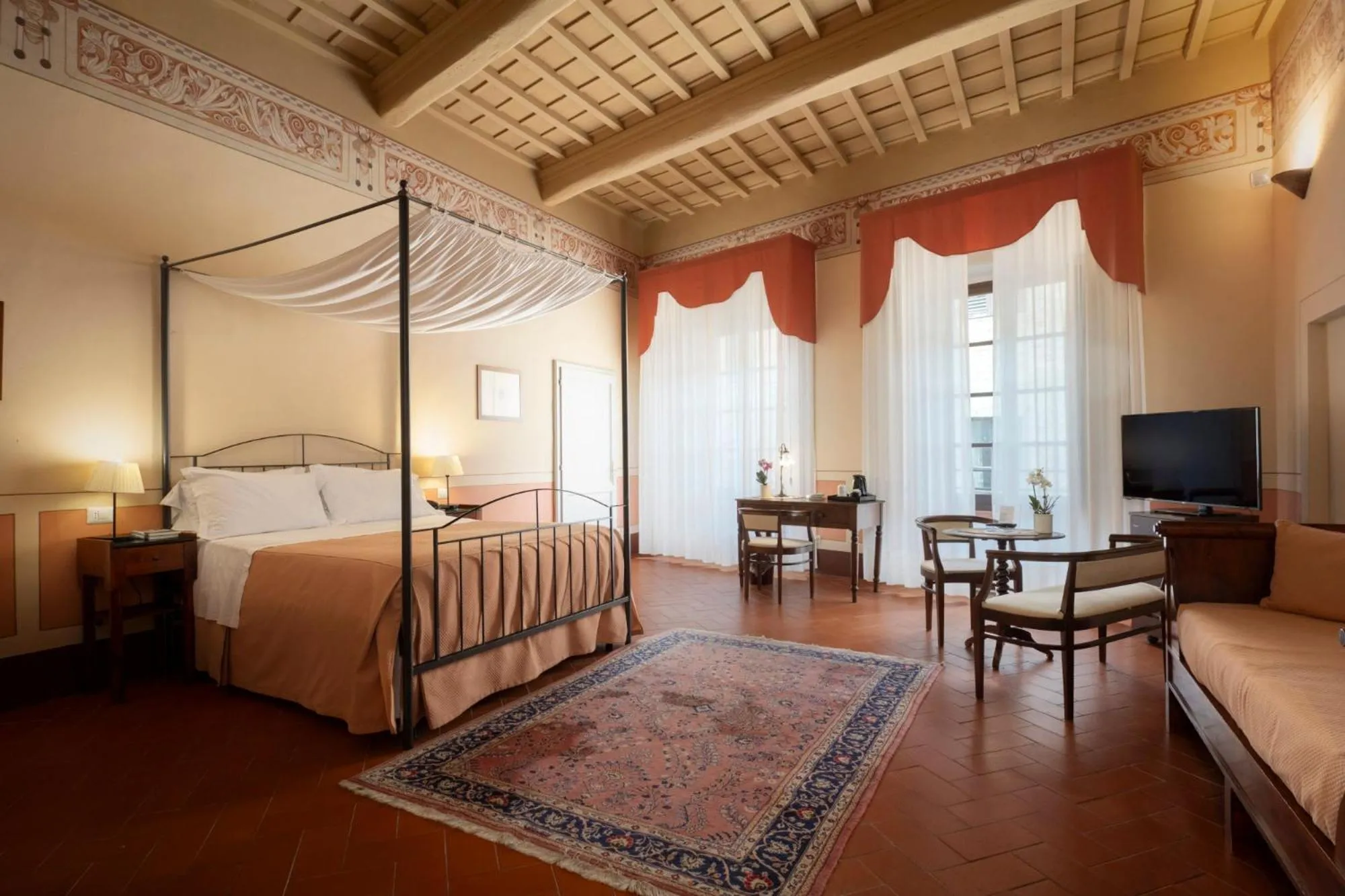 Photo of the whole room, Bed in Hotel L'Antico Pozzo