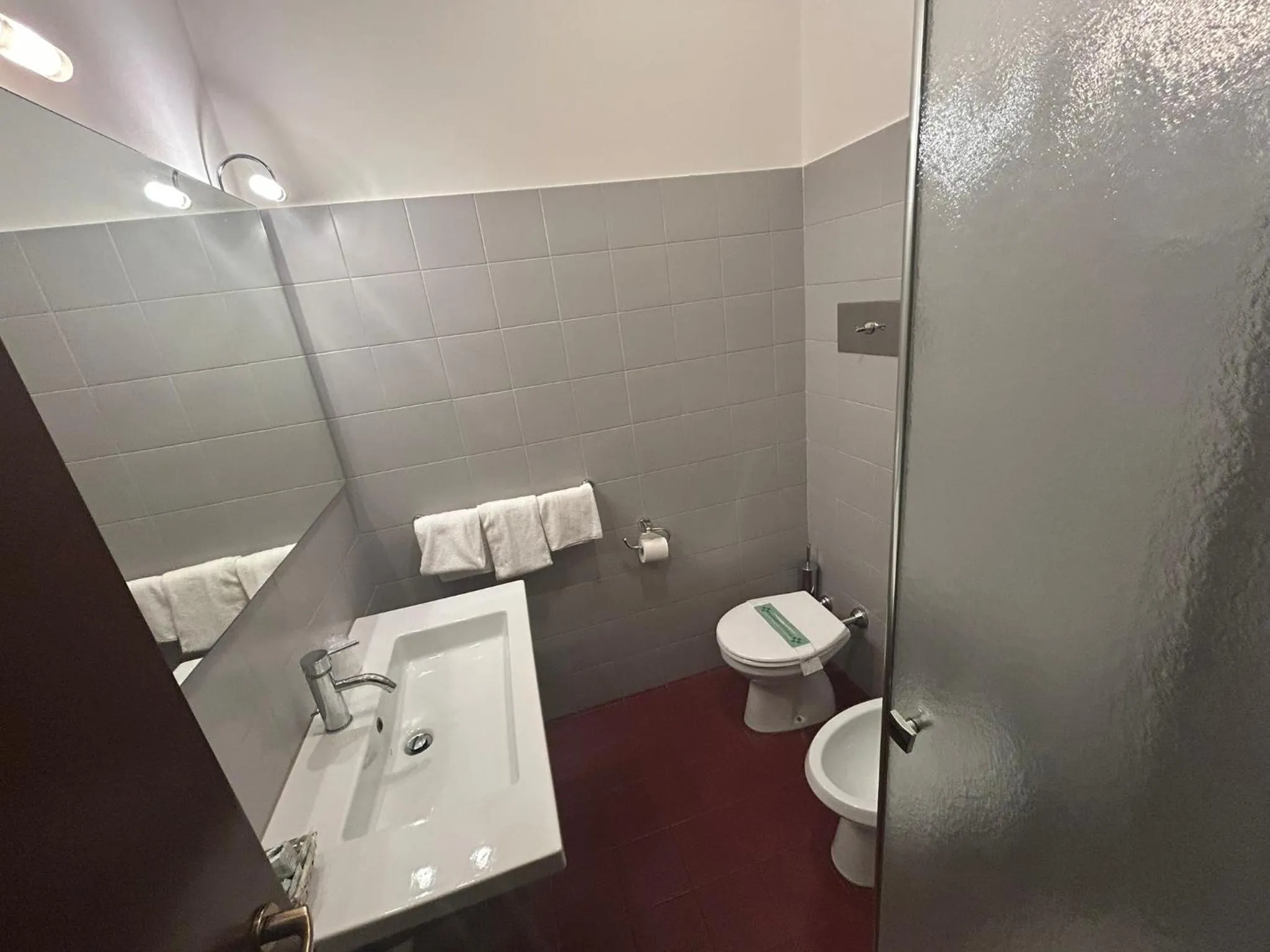 Bathroom in Hotel Vittoria