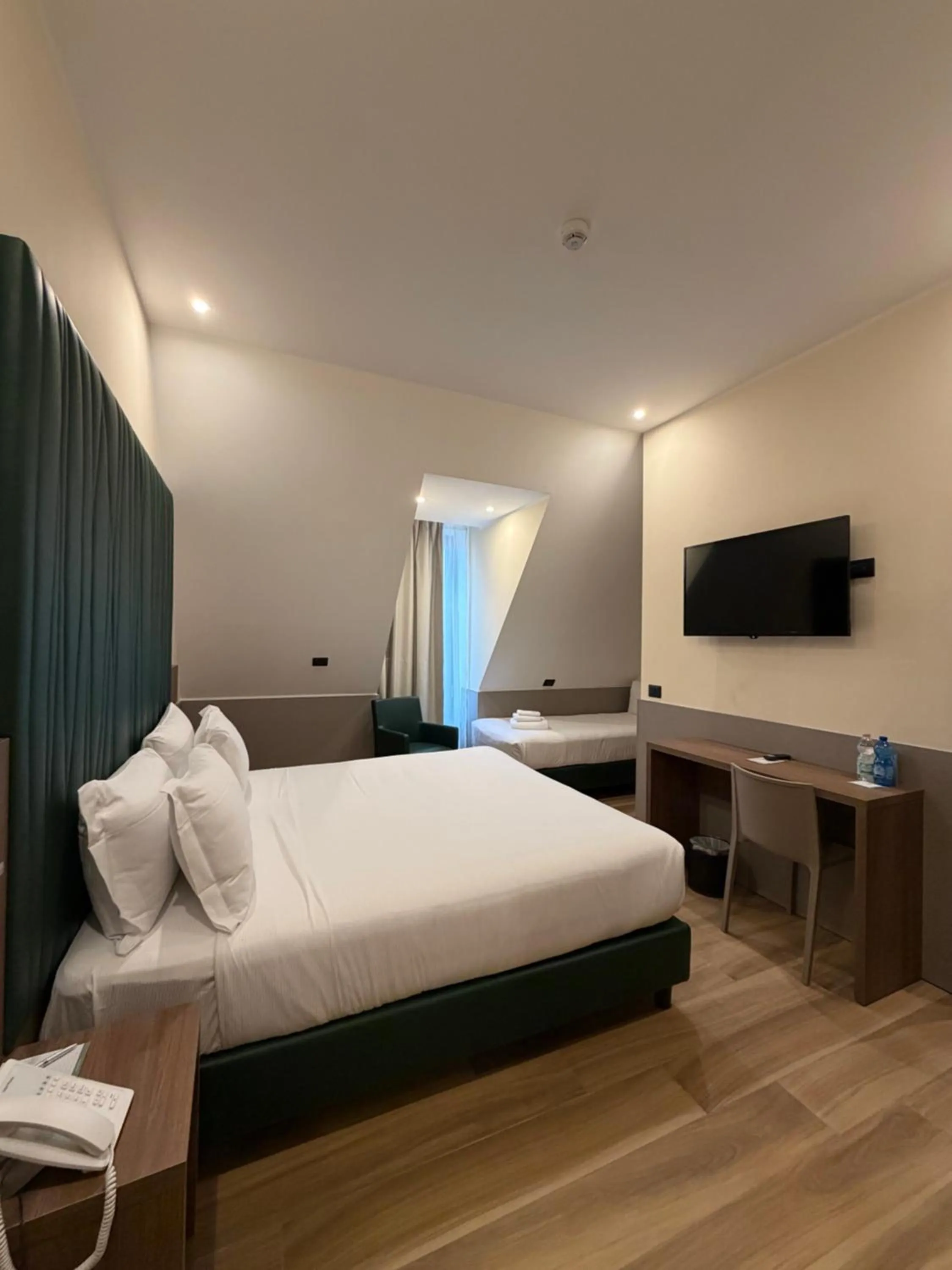 Bed in JR Hotels Bocconi Milano