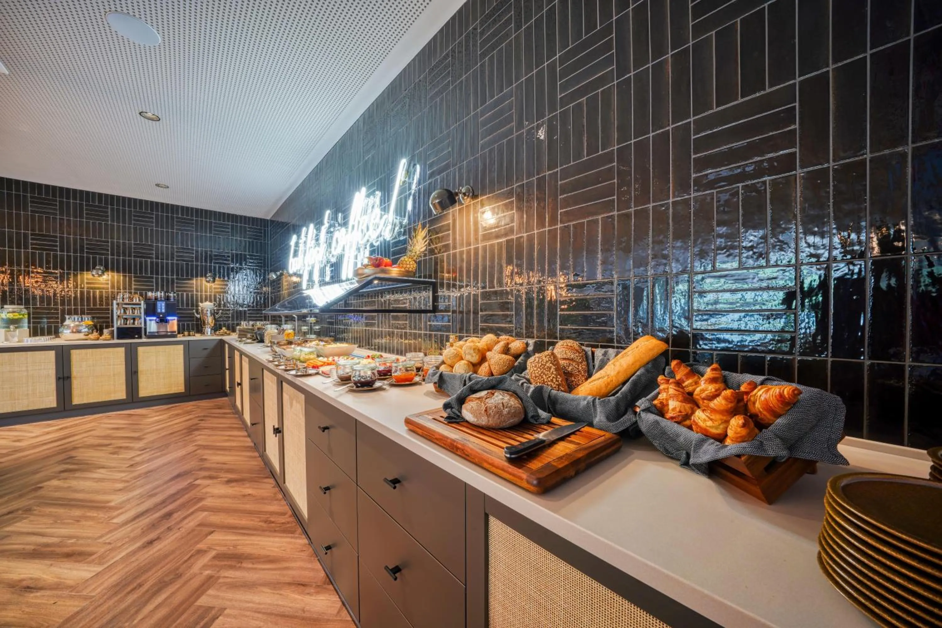 Restaurant/places to eat in Vienna House Easy by Wyndham Hannover City