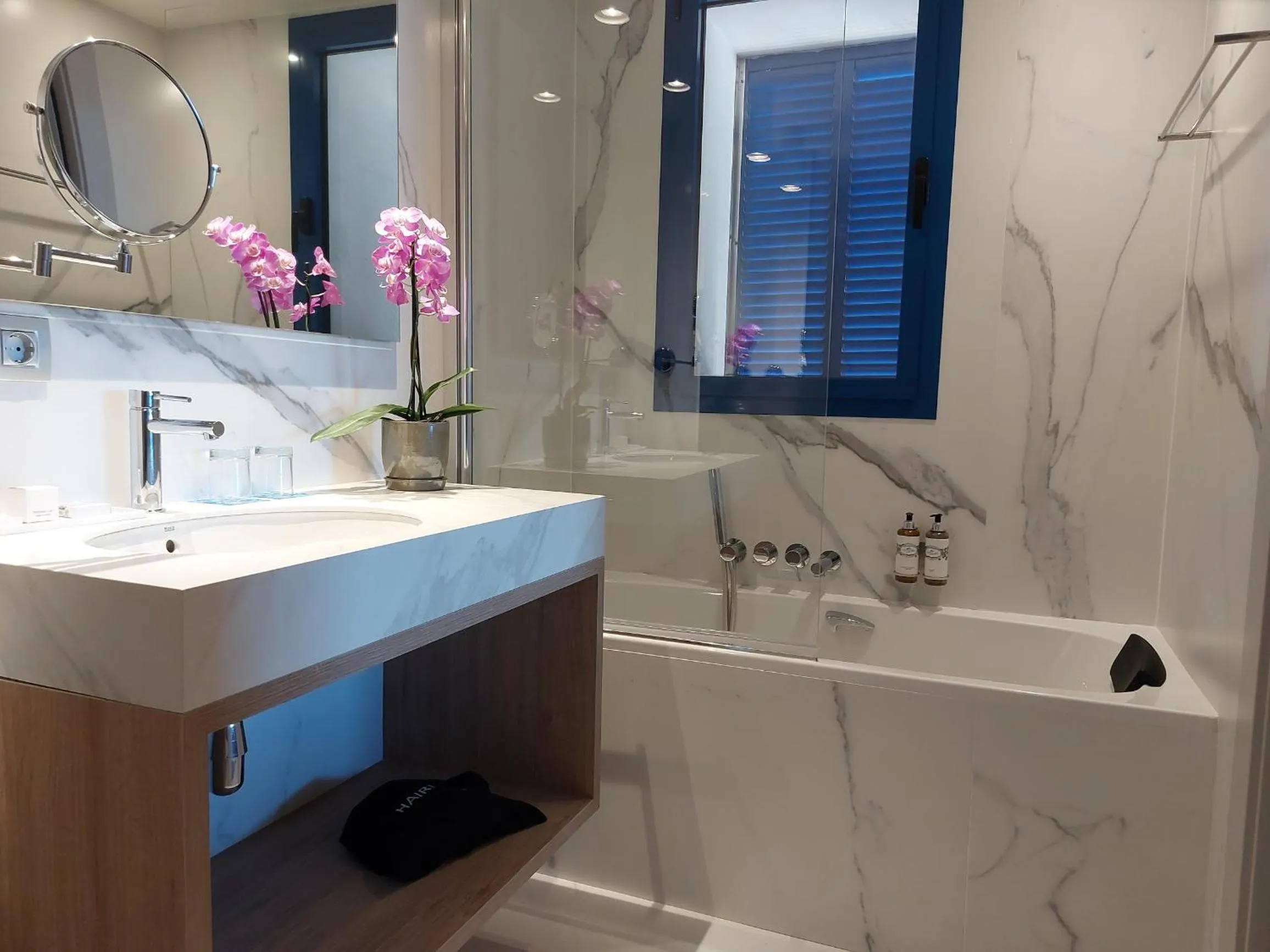 Bathroom in Hotel Voramar