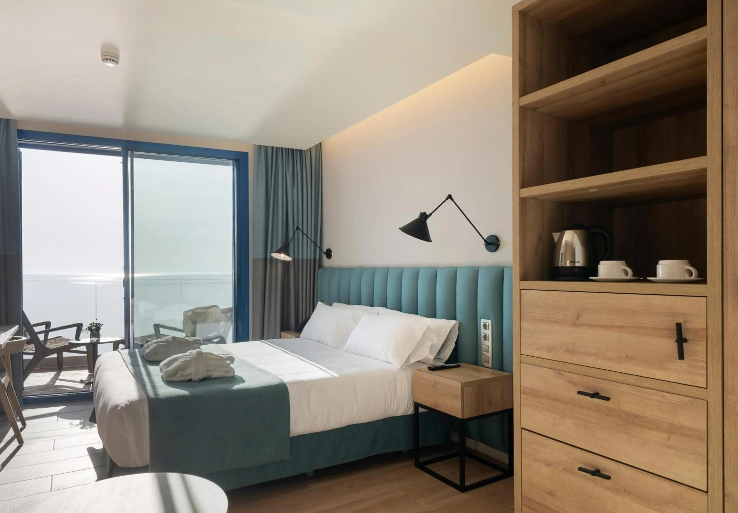 Photo of the whole room, Bed in Hotel Voramar